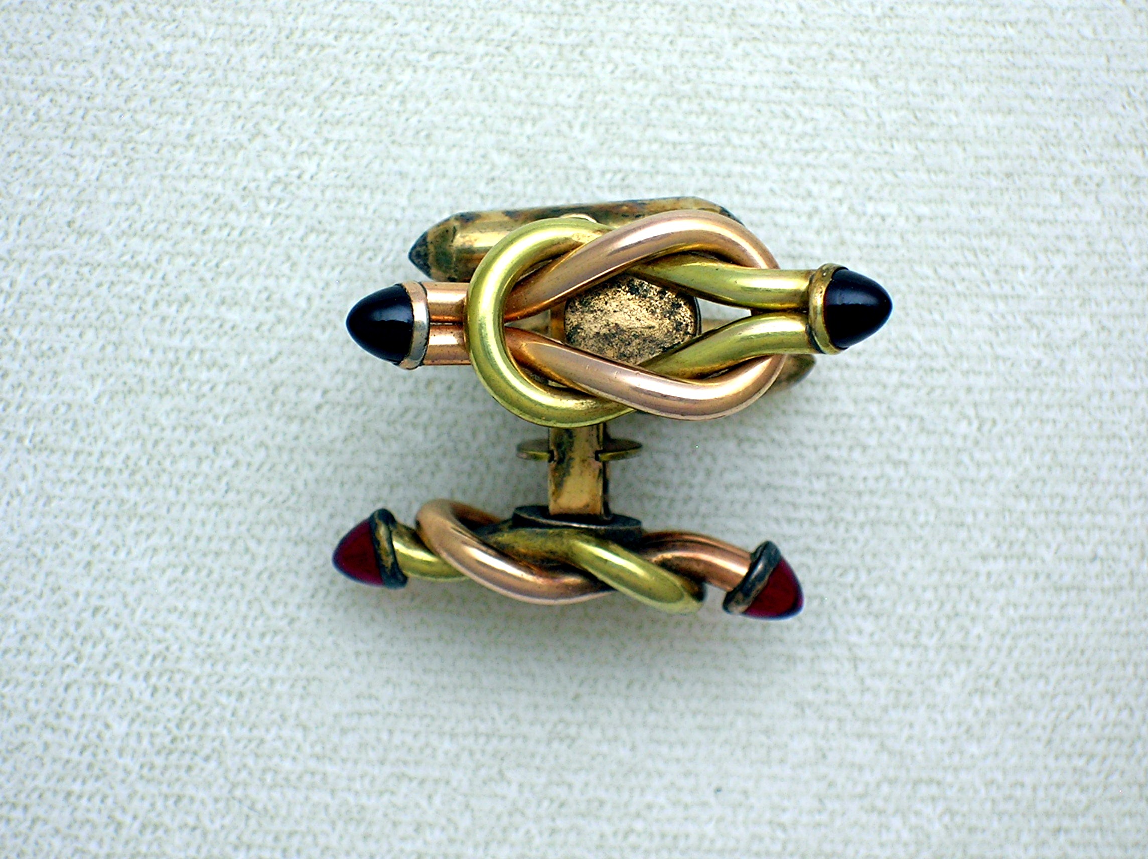 Beautiful Vintage ?? Gold Fill RubyCuff Links