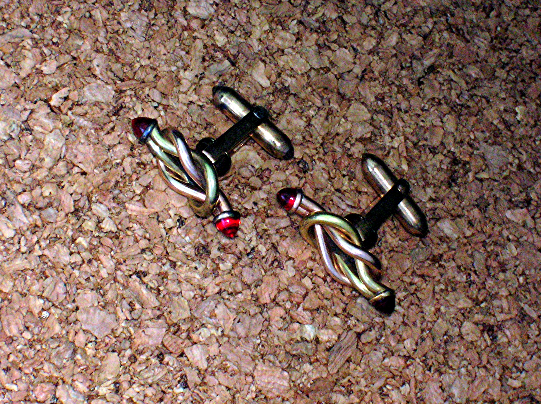 Beautiful Vintage ?? Gold Fill RubyCuff Links