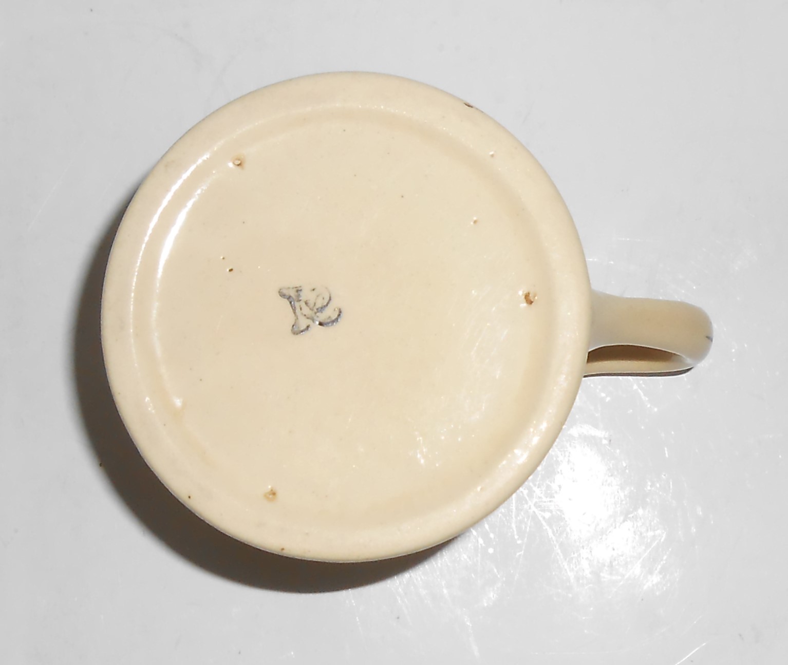 Roseville Pottery Creamware Juvenile Sunbonnet Sue Baby