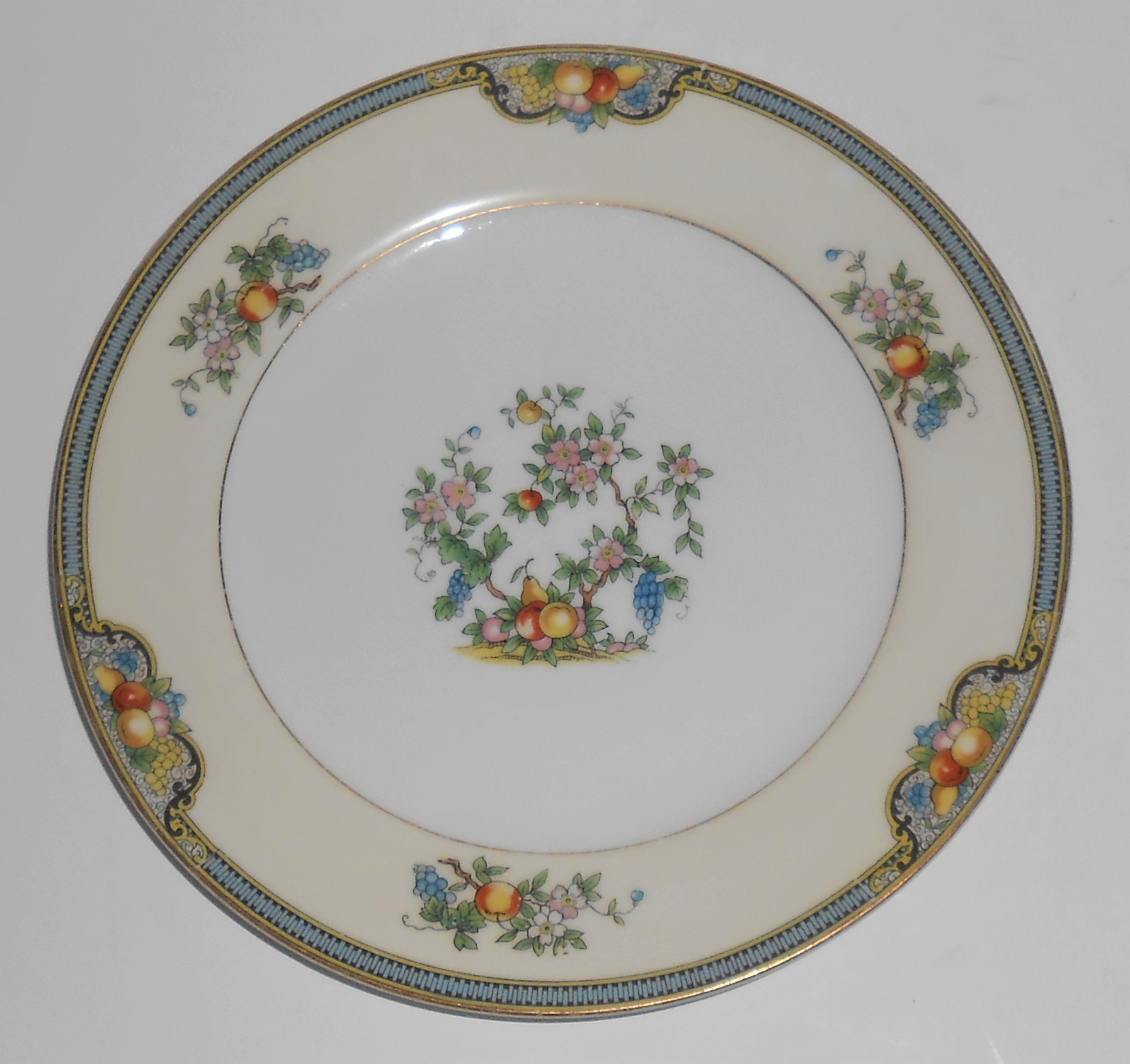 Noritake Porcelain China Vintonia W/Gold Salad Plate