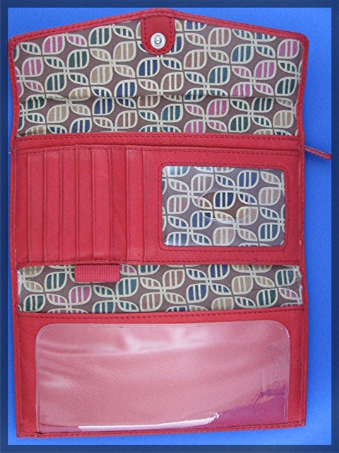 Fossil checkbook clutch in red leather