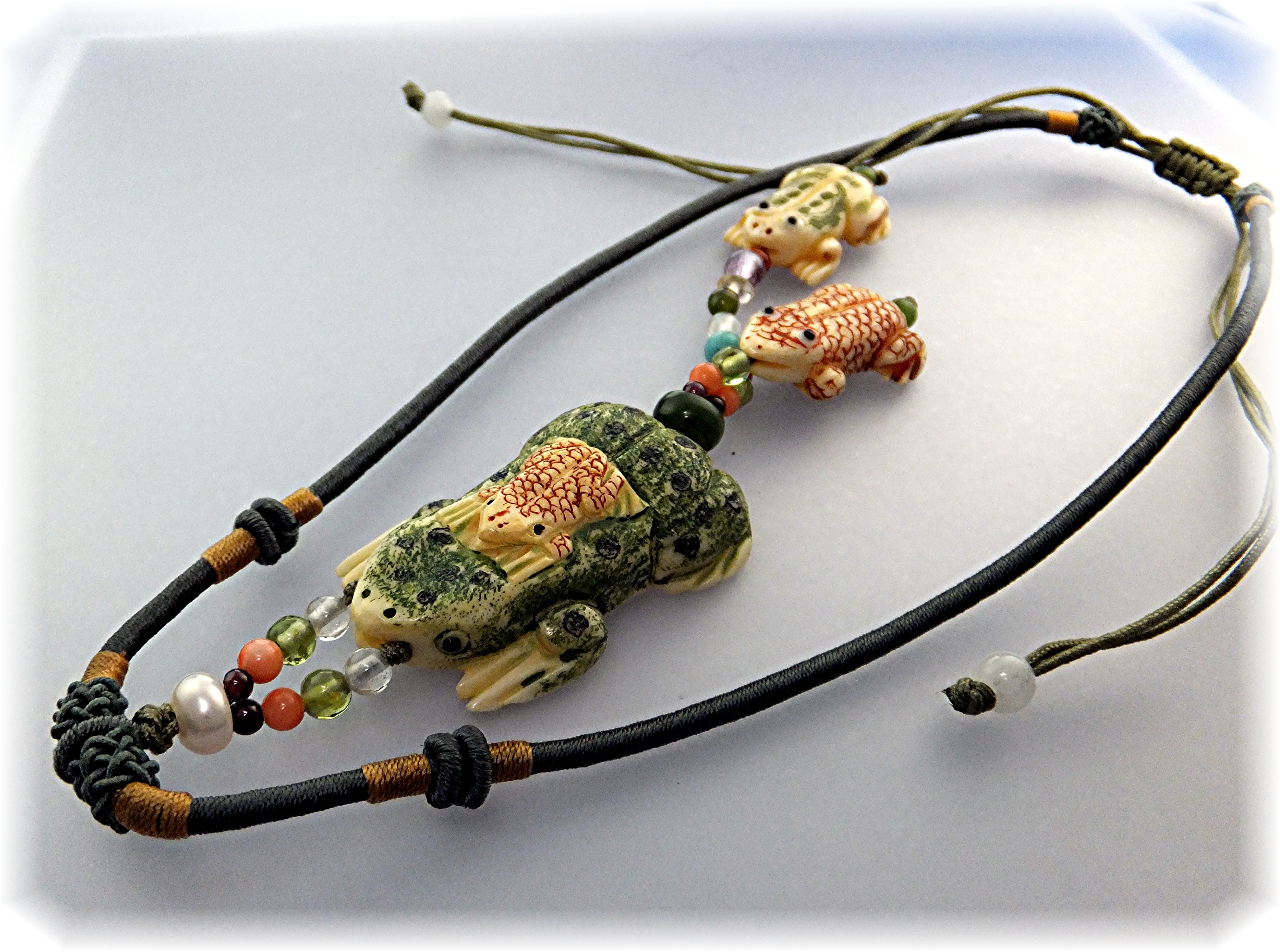 Bone Carved Frog Tassel Carved Bone Frogs Necklace.