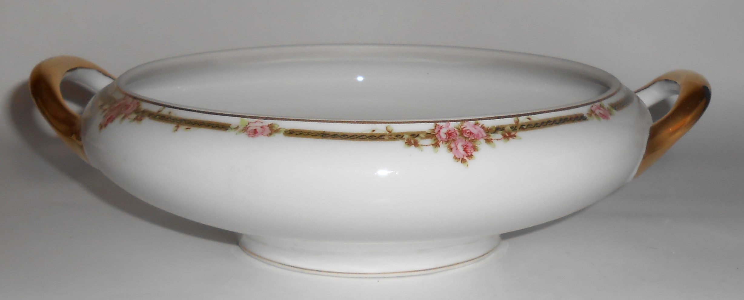 Nagoya Shokai Japan Porcelain China Roses Casserole