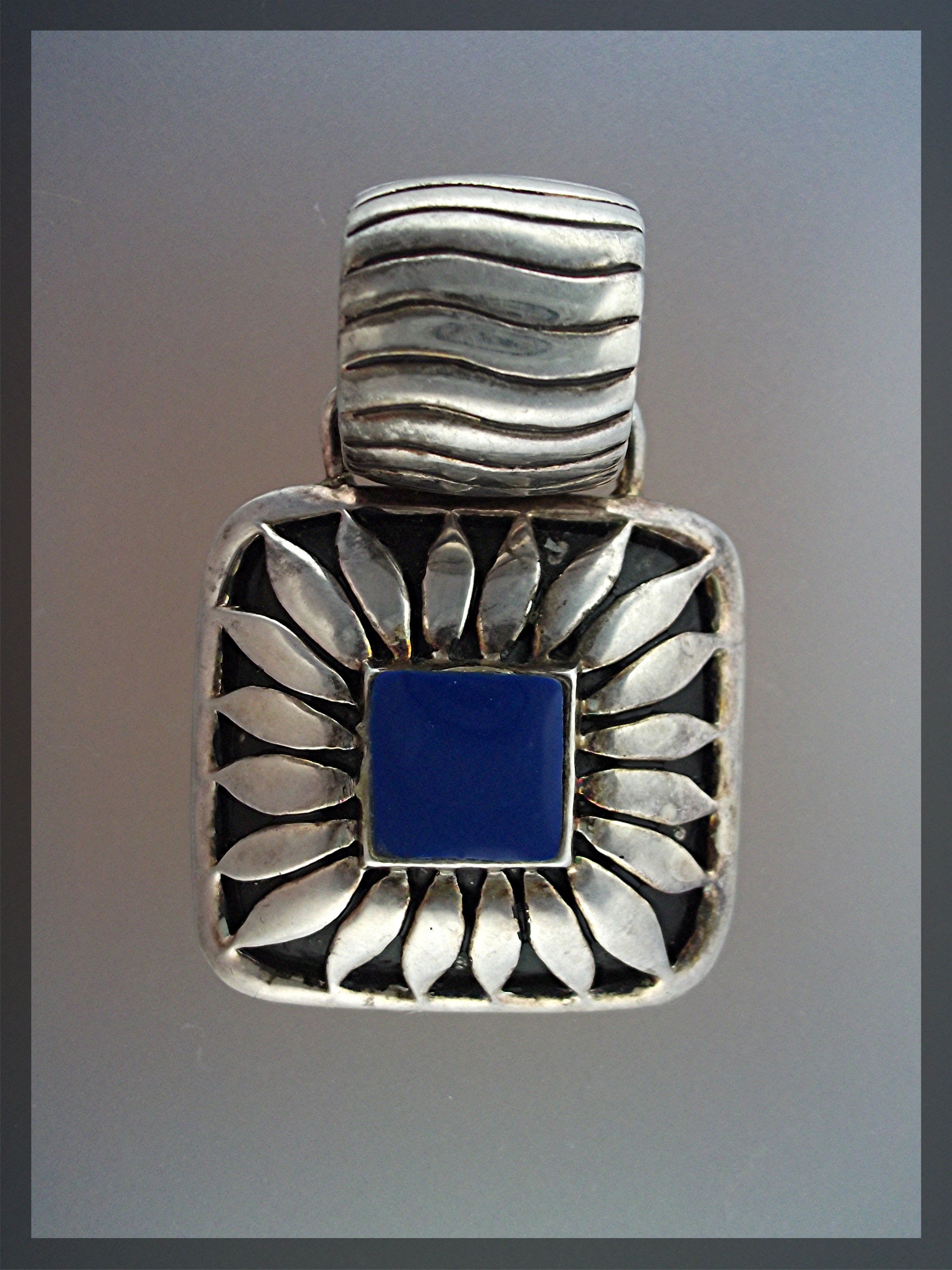 Pendant Large  Silver and Blue Lapis .....