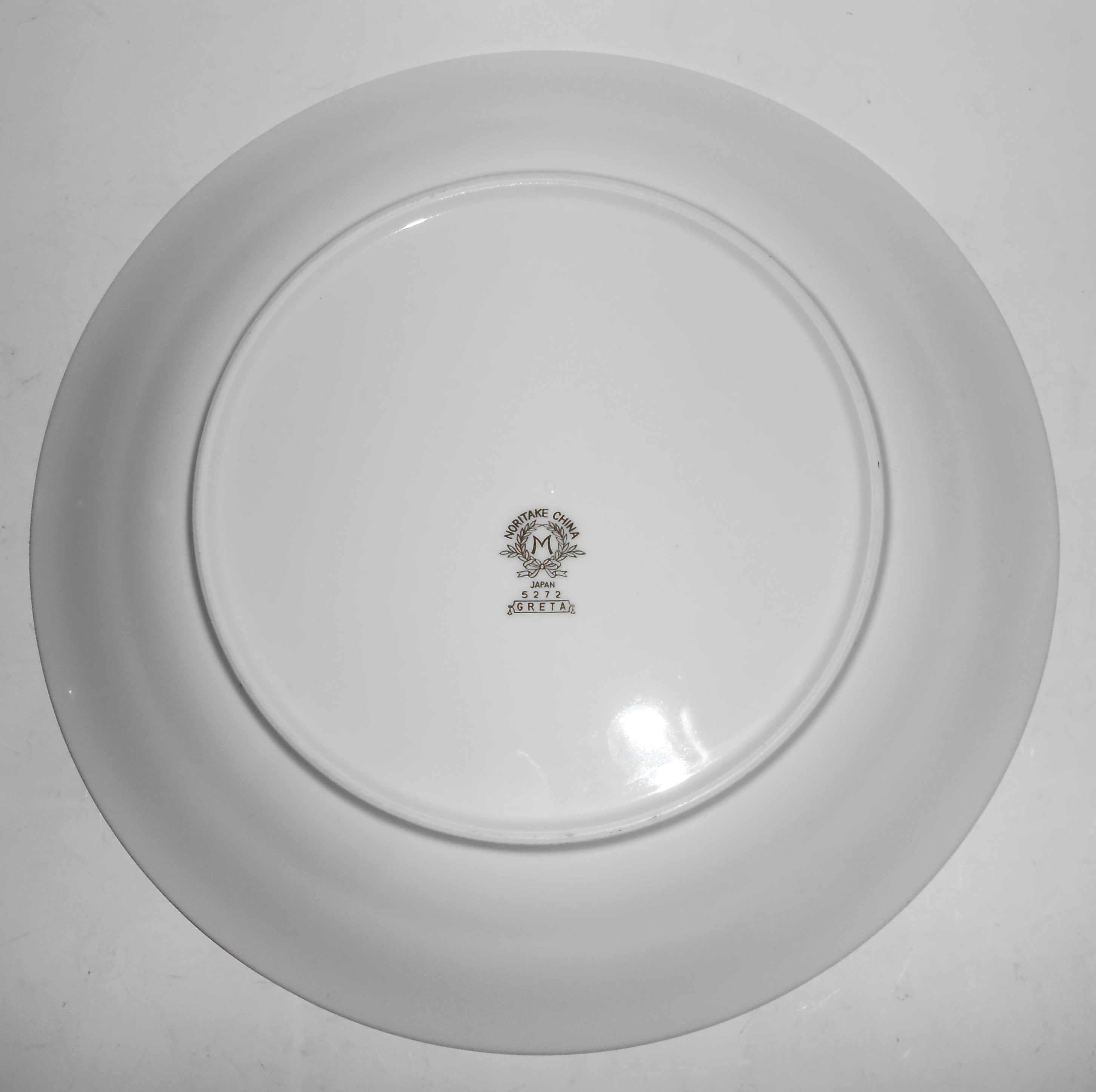Noritake Porcelain China Greta W/Gold Dinner Plate
