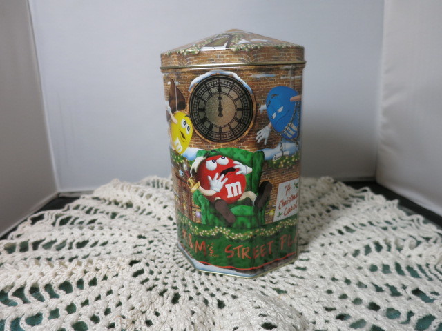 M & M Christmas Brand Clock Tower Street Players tin