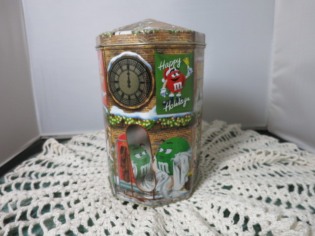 M & M Christmas Brand Clock Tower Street Players tin