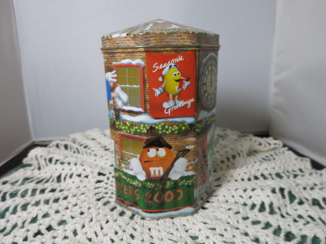 M & M Christmas Brand Clock Tower Street Players tin