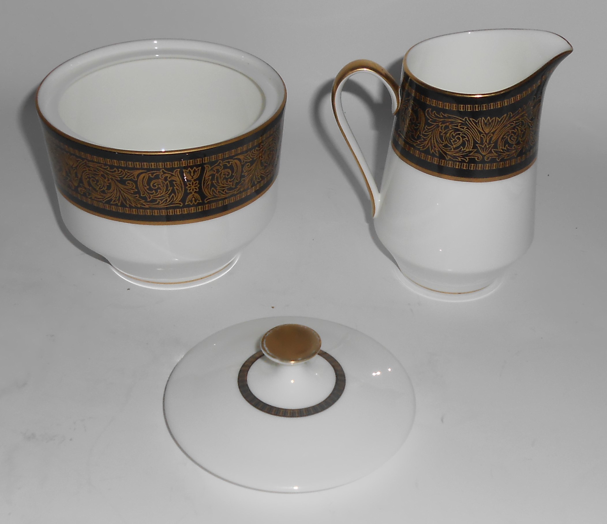 Mikasa Bone China Mount Holyoke Creamer & Sugar Bowl