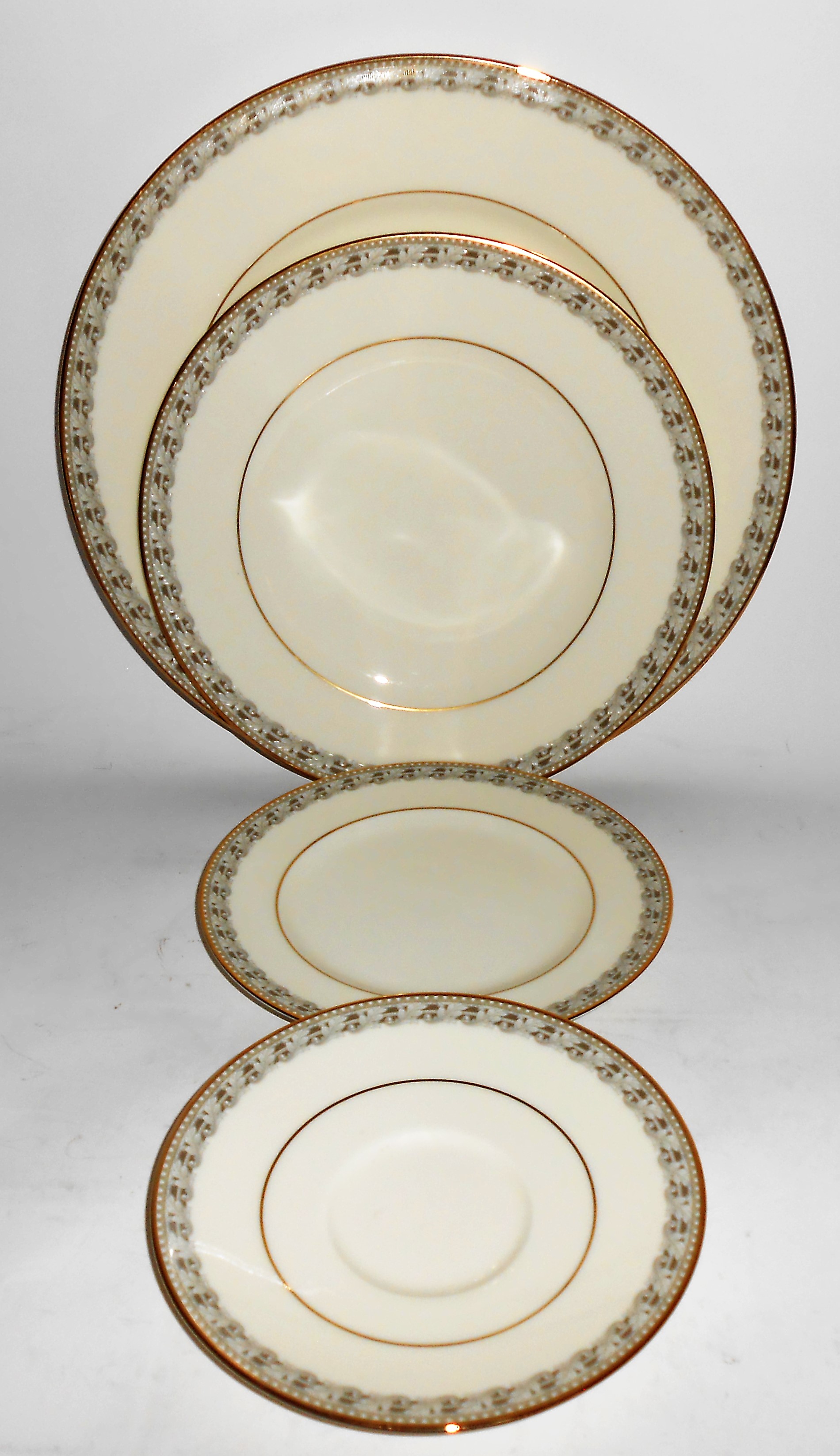 Noritake China Porcelain Set/4 Pieces Ashfield
