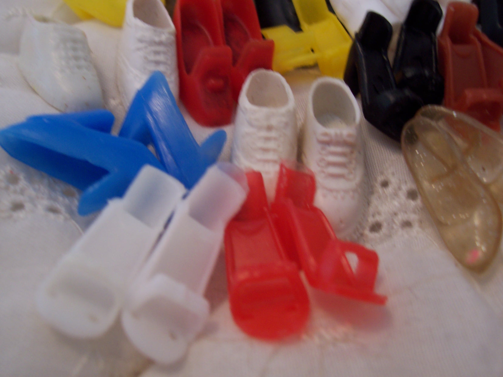 Barbie Doll & Friends Shoes 19 Pair
