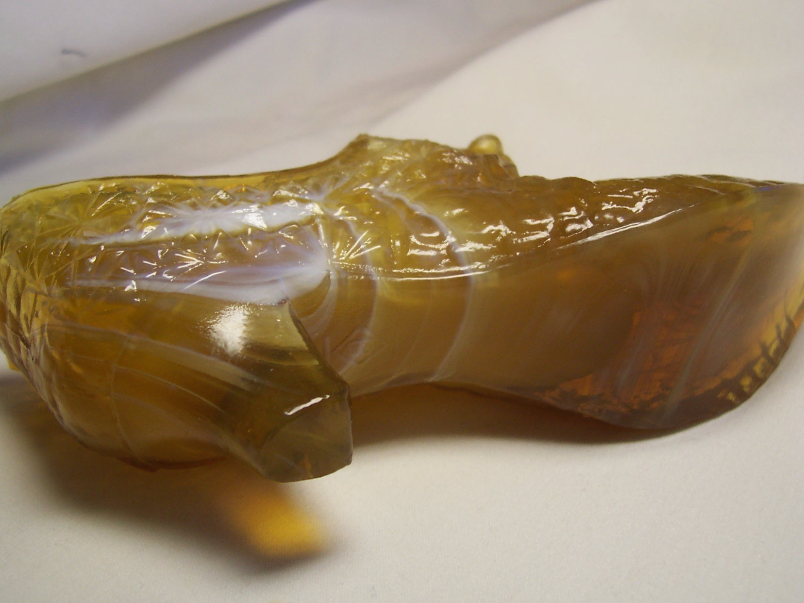 Boyd Crystal Art Glass Shoe Slipper Cat  Amber Slag