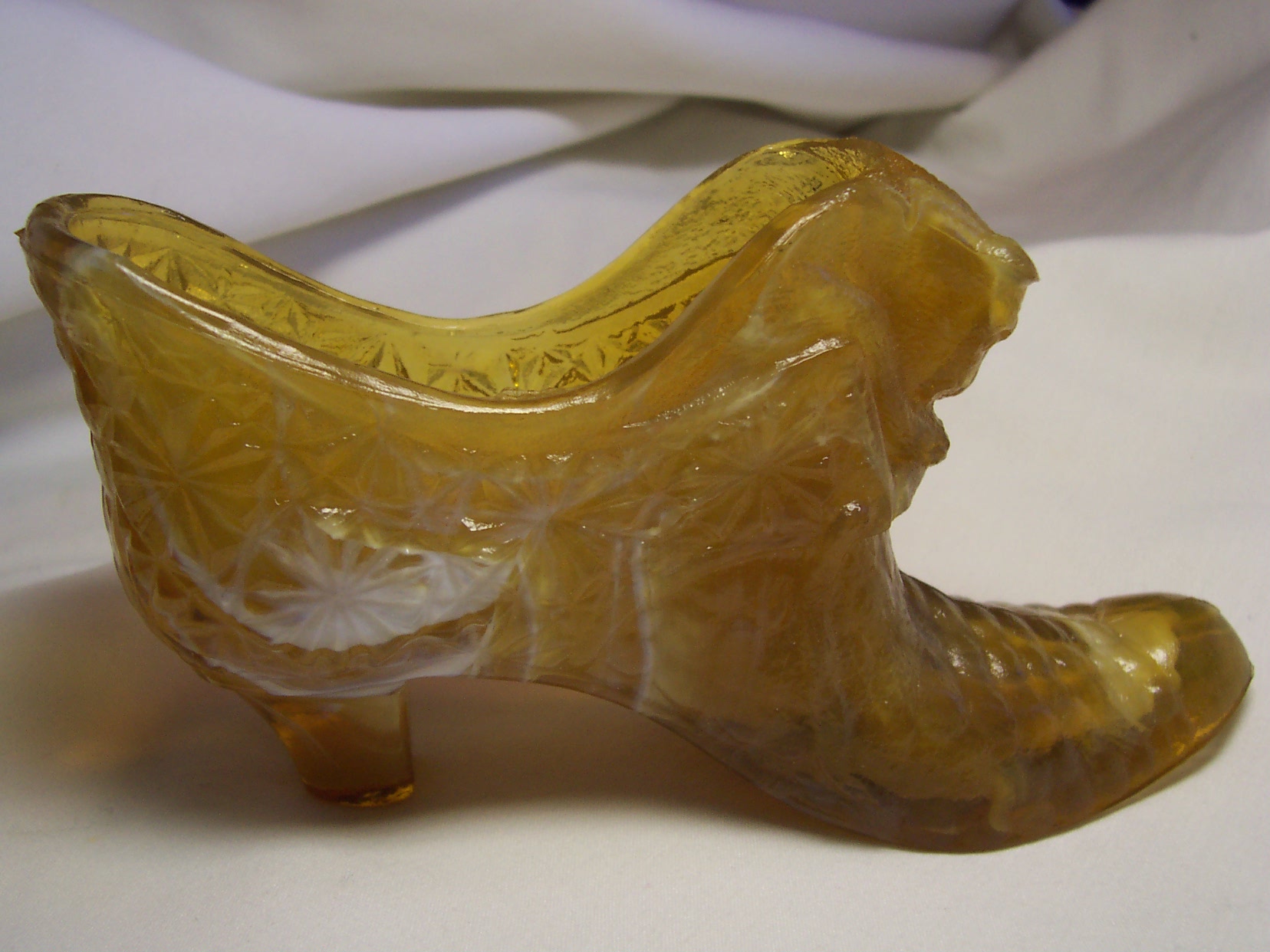 Boyd Crystal Art Glass Shoe Slipper Cat Amber Slag
