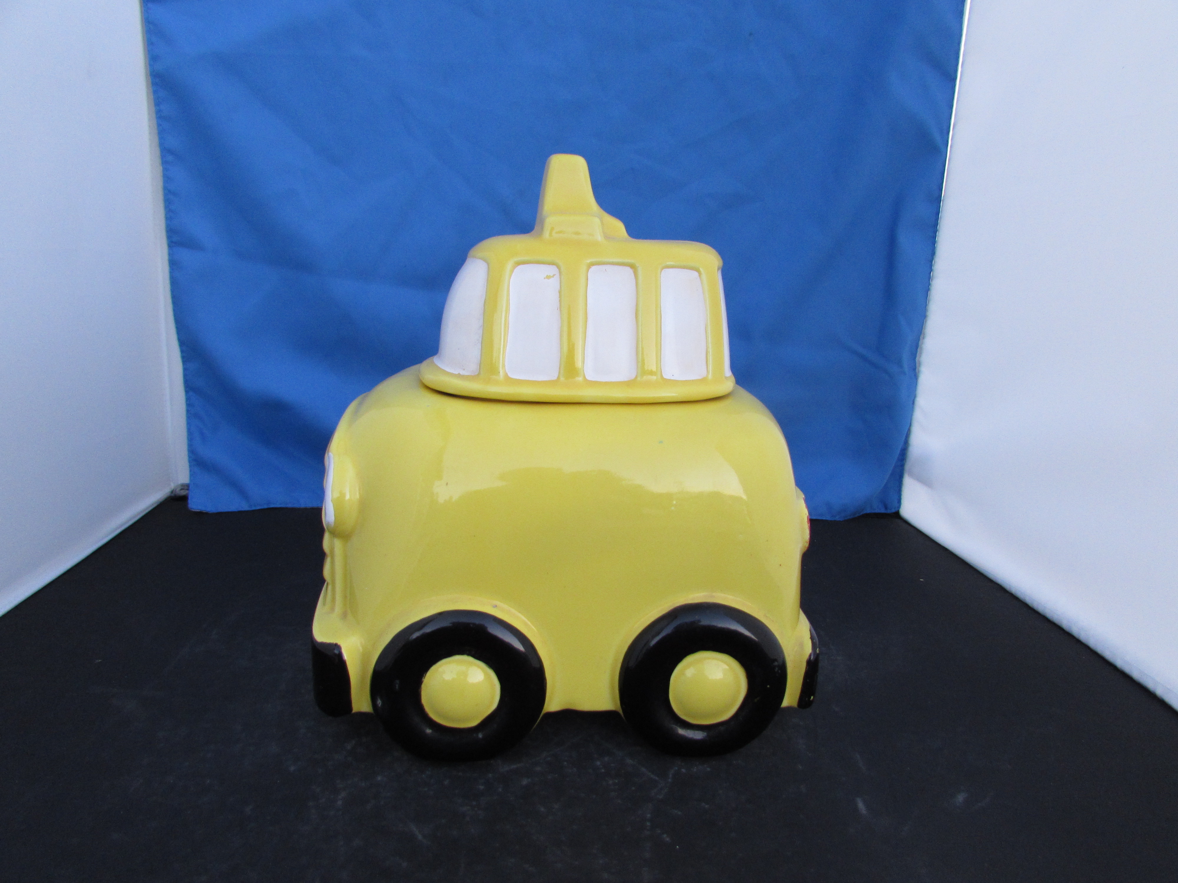 School Bus Cookie Jar Nelson McCoy 352 USA