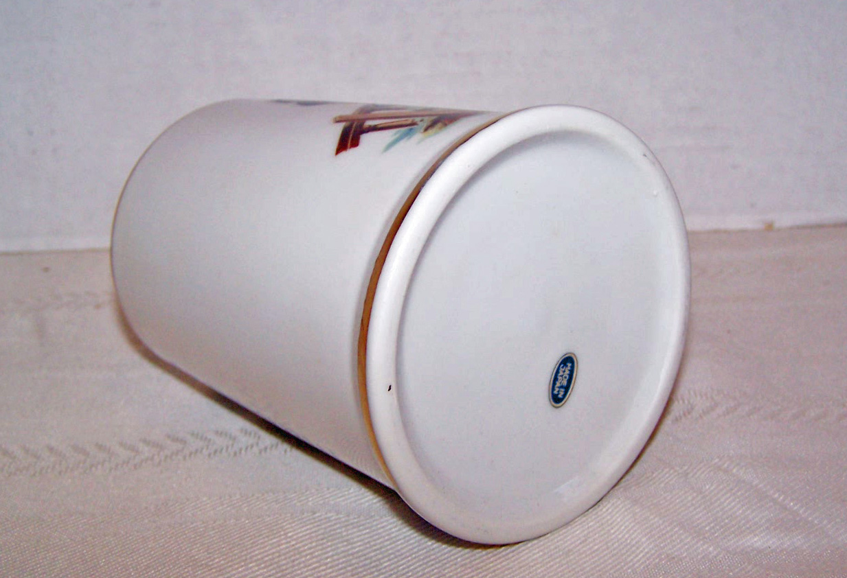 Norman Rockwell Tankard, Braving the Storm, 1985, Box