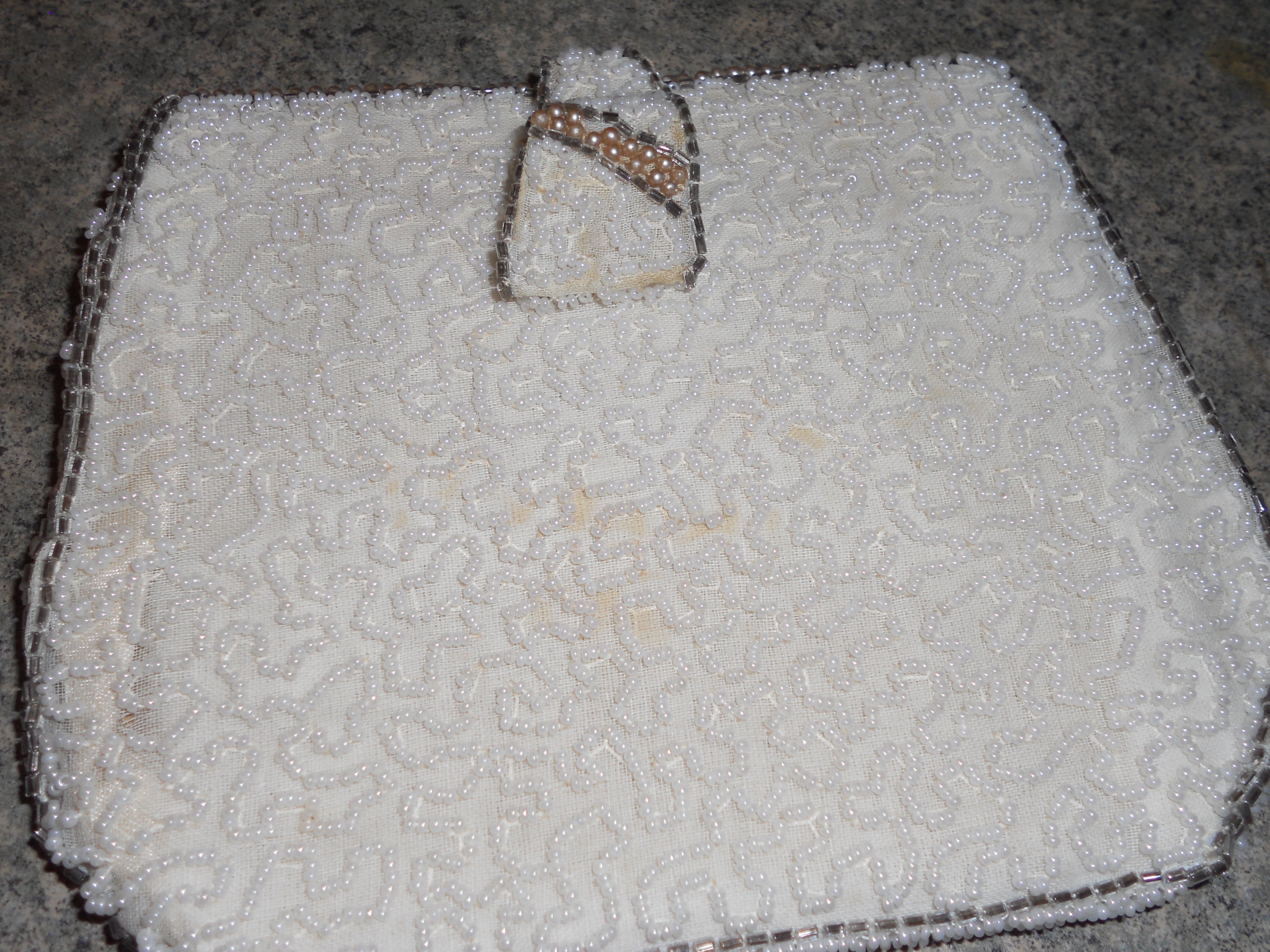 Beaded Purse with Finger Handle and Mirror