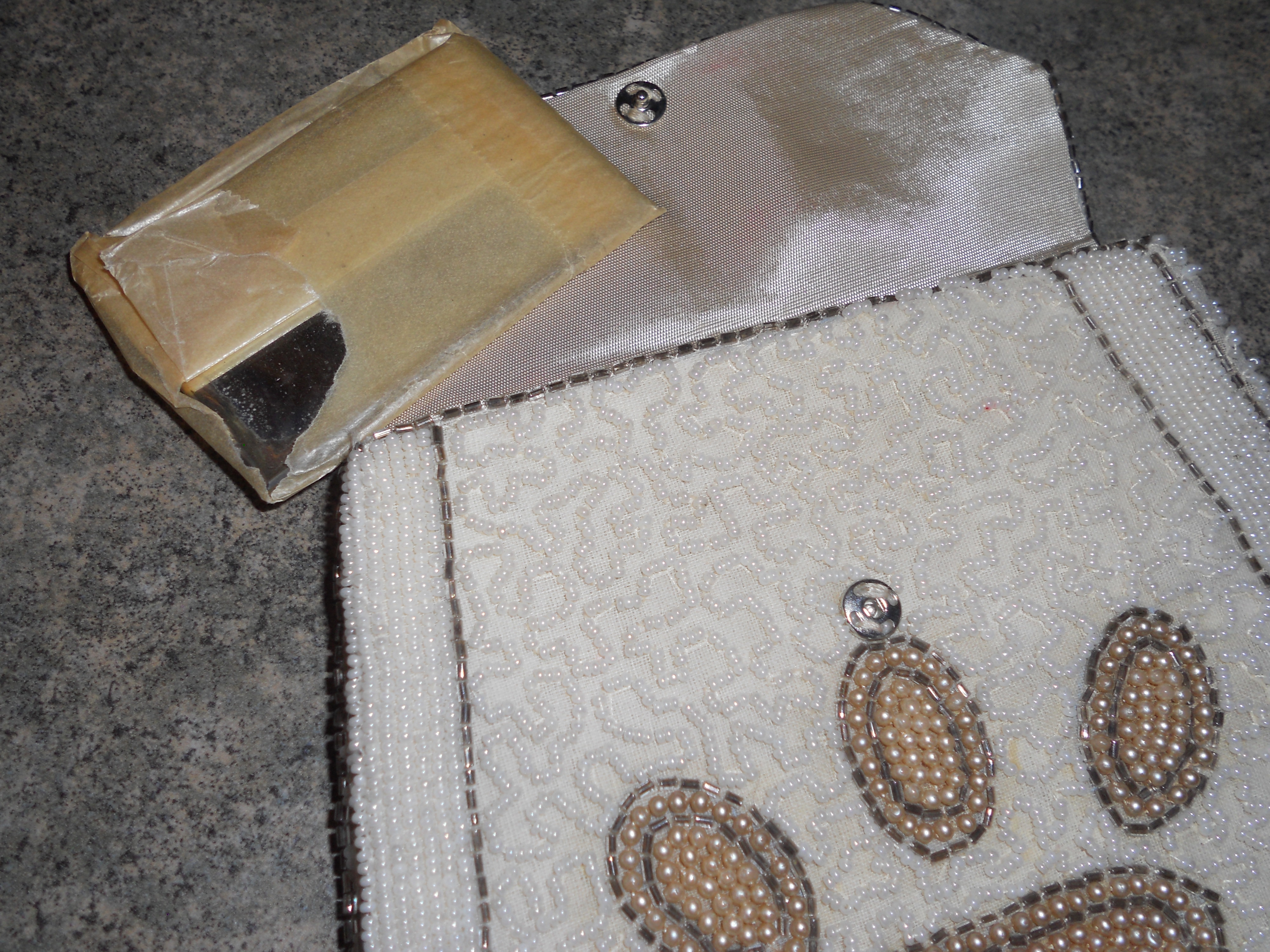 Beaded Purse with Finger Handle and Mirror