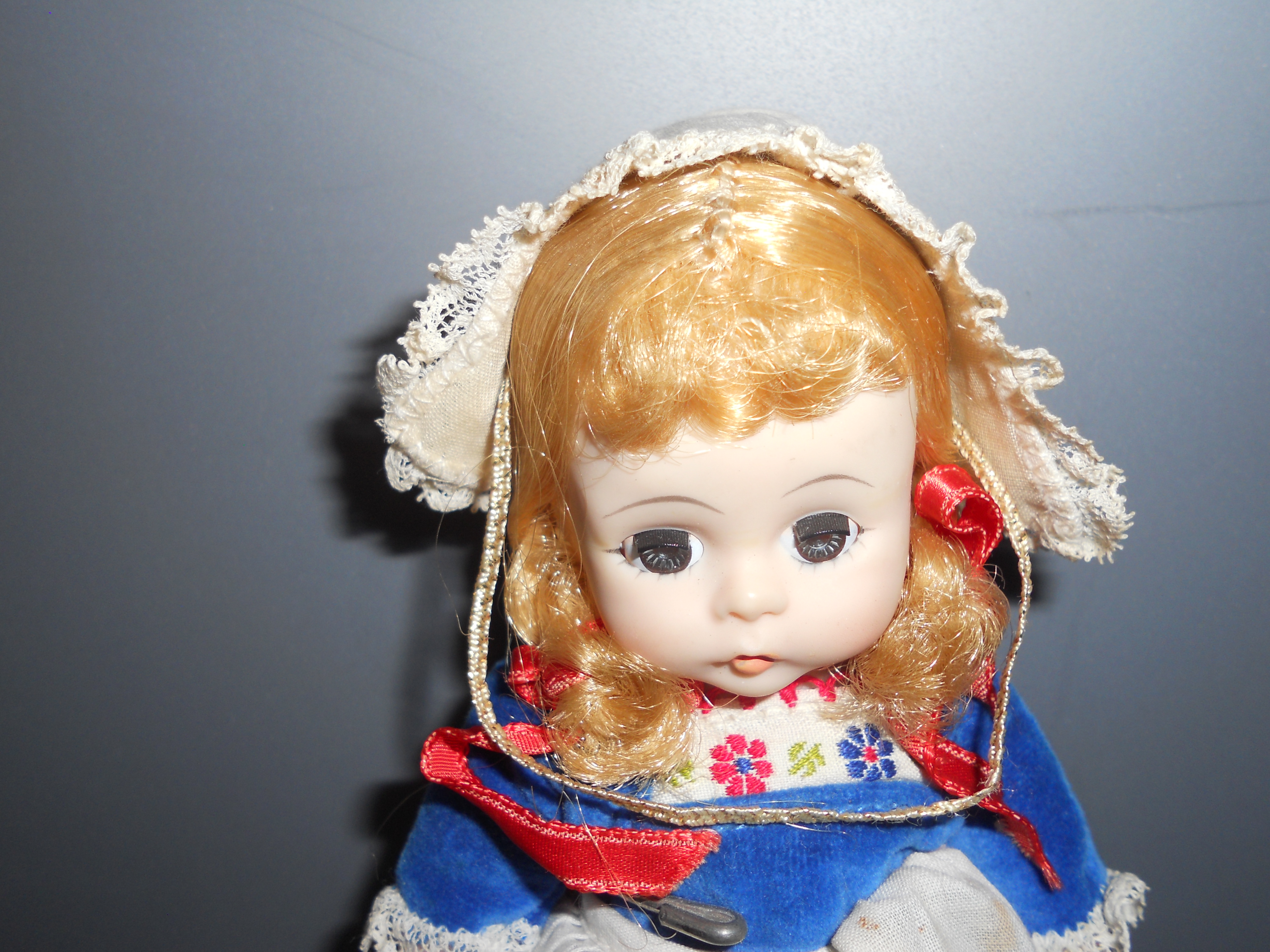 Madame Alexander Dutch Girl Bent Knee Walker