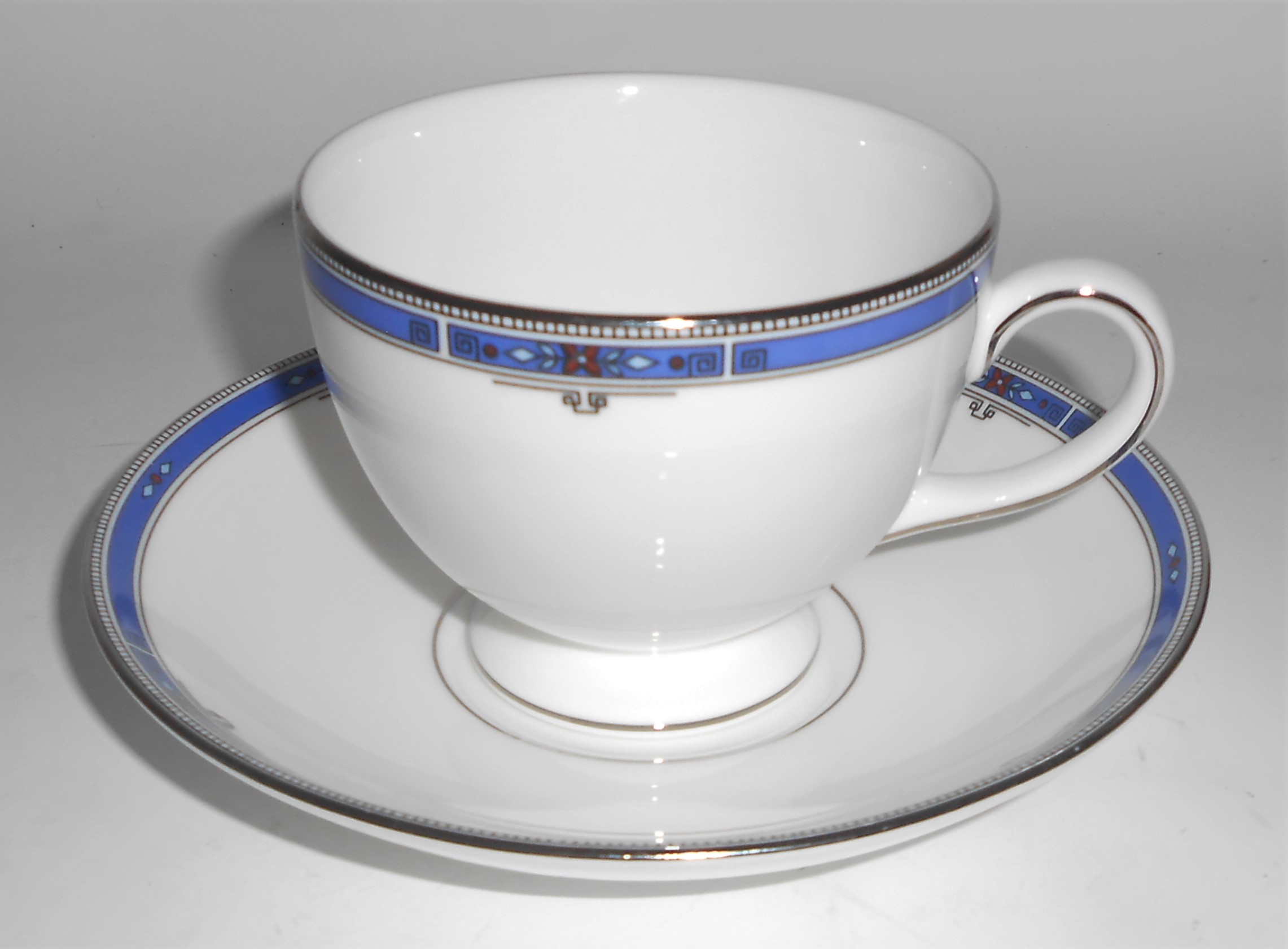 Wedgwood Pottery Bone China Kingsbridge Cup & Saucer
