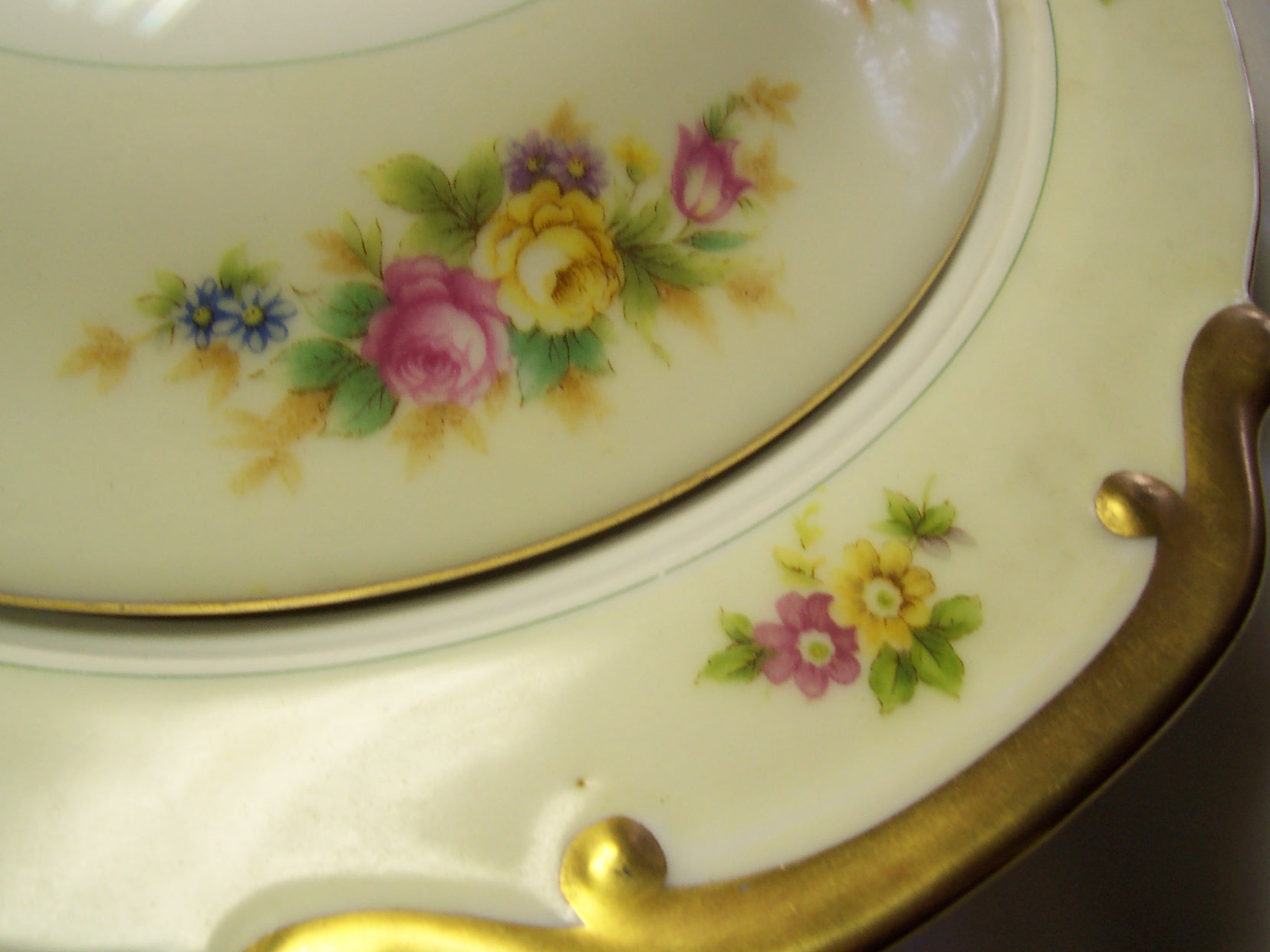 Meito China Covered Casserole Dish Japan