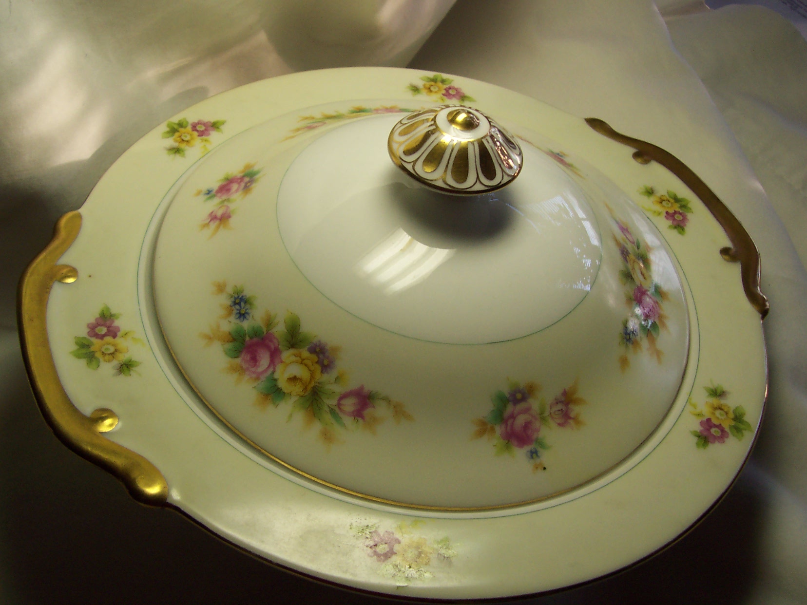 Meito China Covered Casserole Dish Japan
