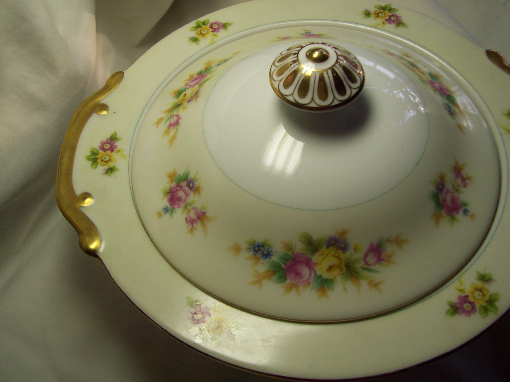 Meito China Covered Casserole Dish Japan