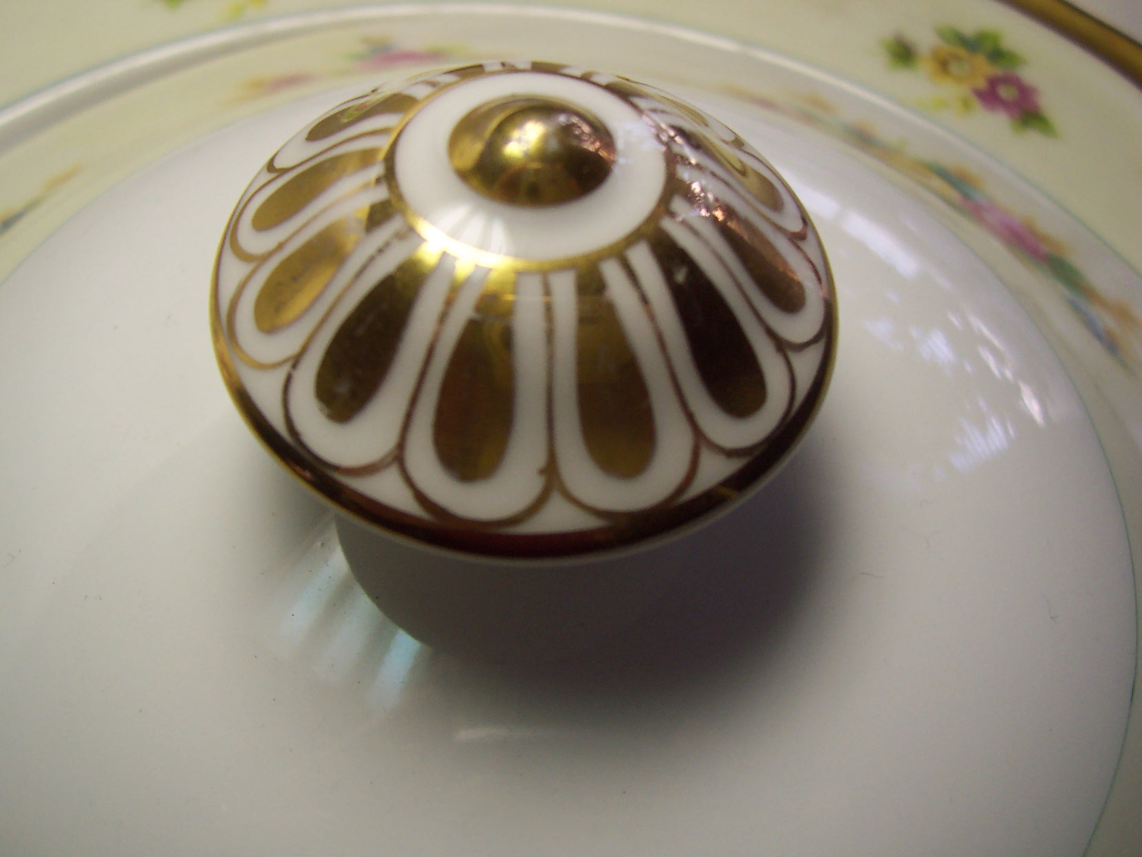 Meito China Covered Casserole Dish Japan