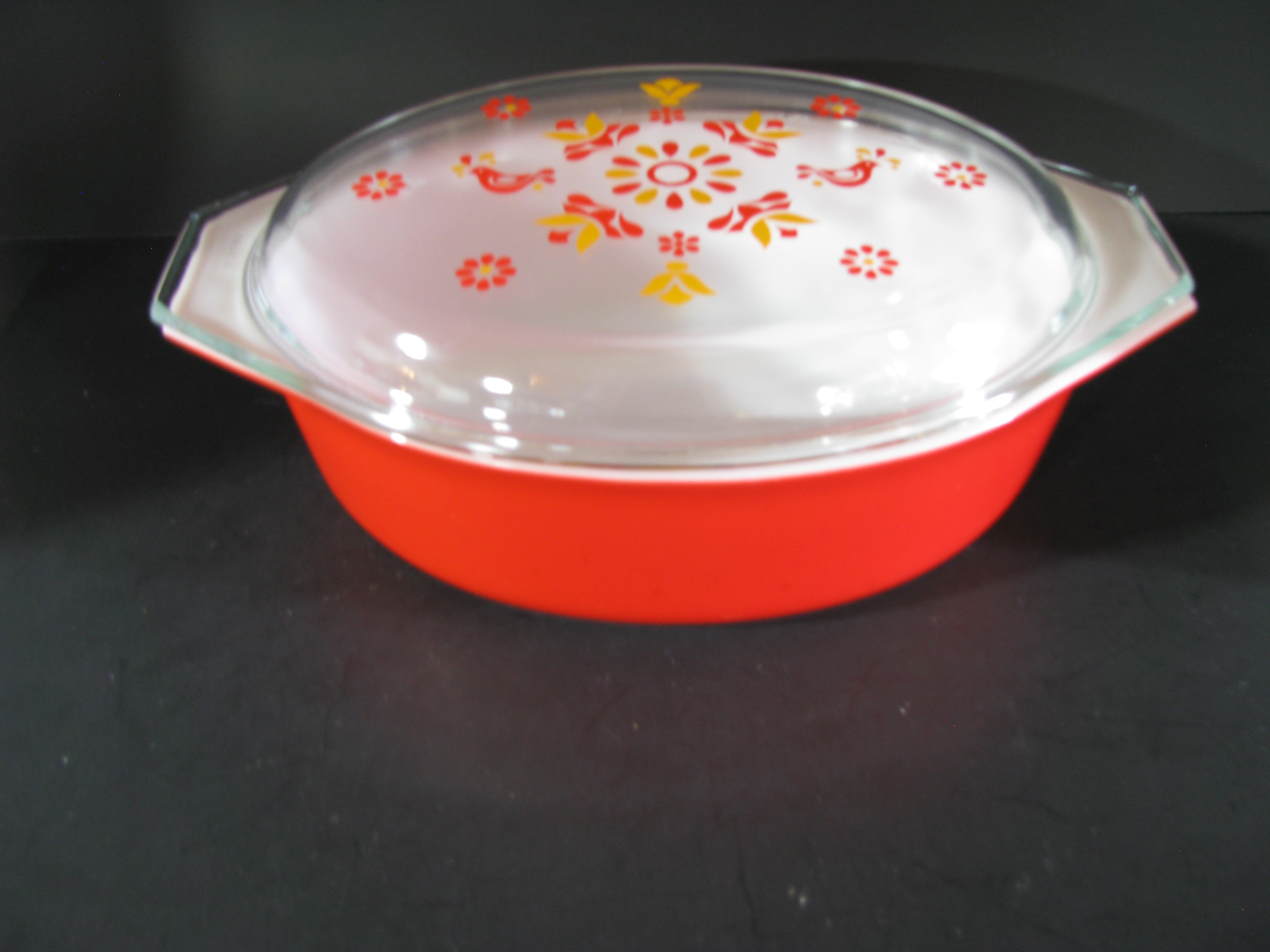 Vintage Pyrex Friendship 045 Casserole Dish