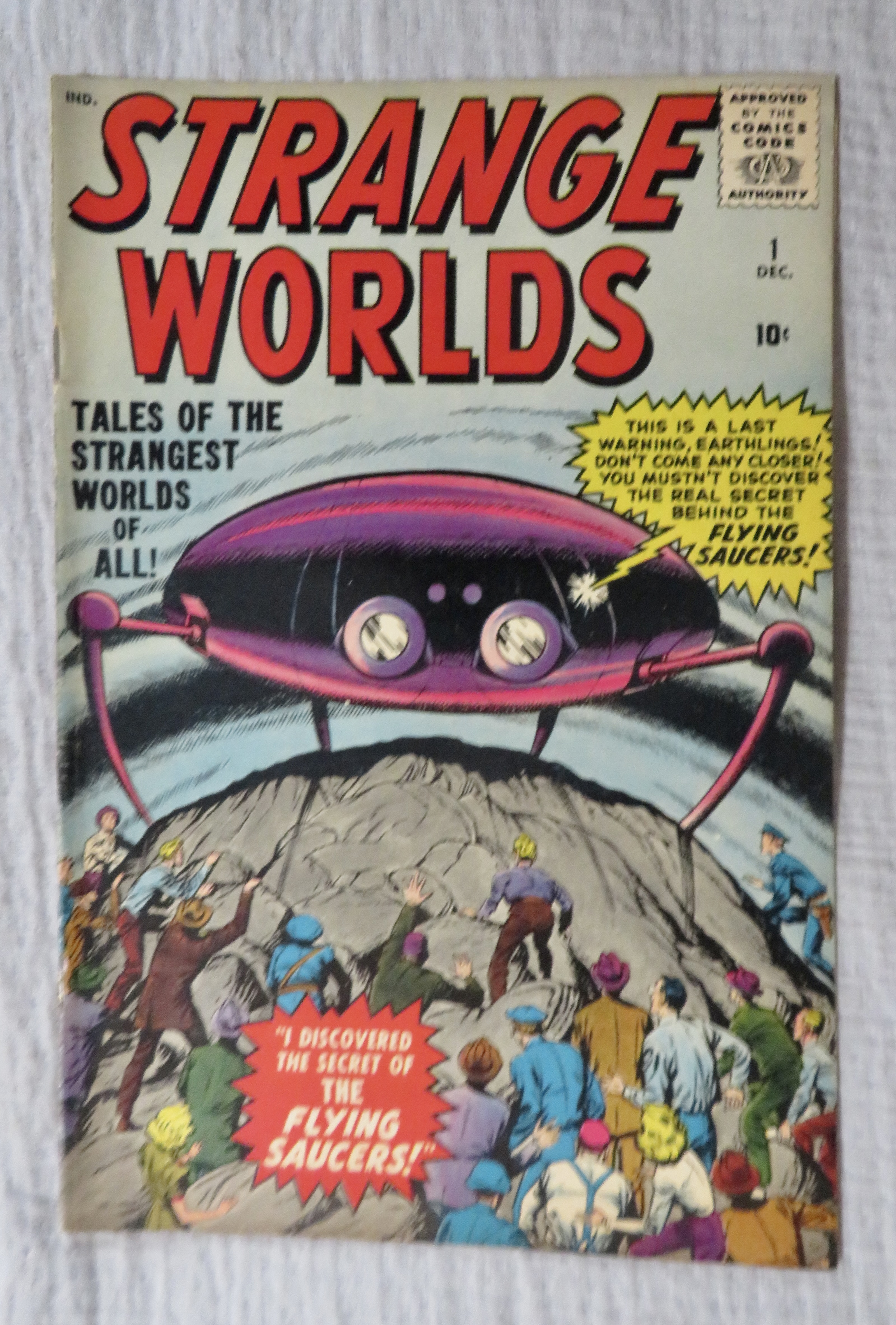 Strange Worlds Comic December 1958 Flying Saucers