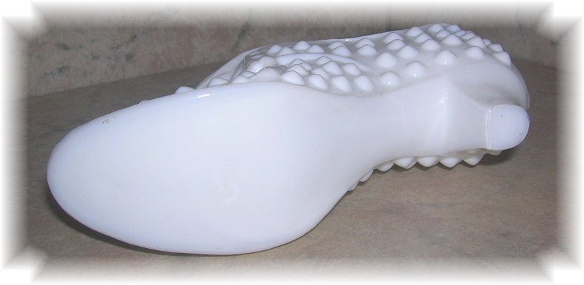 Fenton Hobnail Milk Glass Shoe Cat