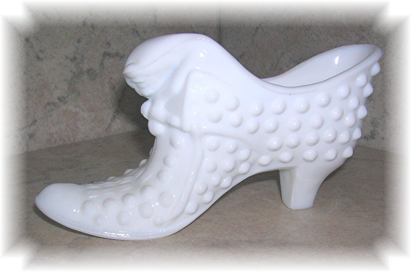 Fenton Hobnail Milk Glass Shoe Cat