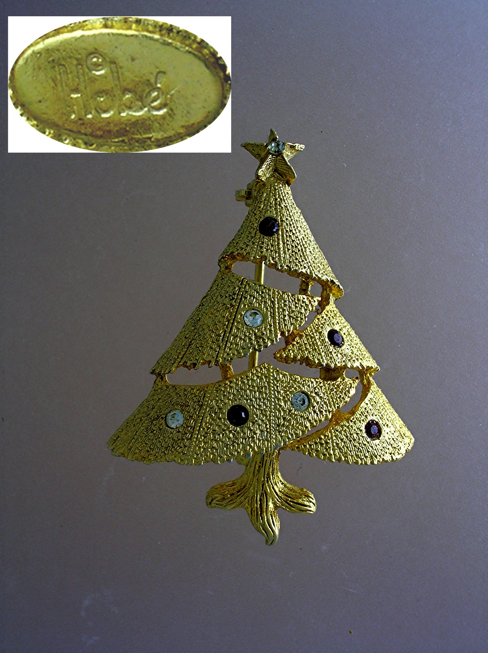 HOBE Christmas Tree Gold Red Clear Crystal Brooch
