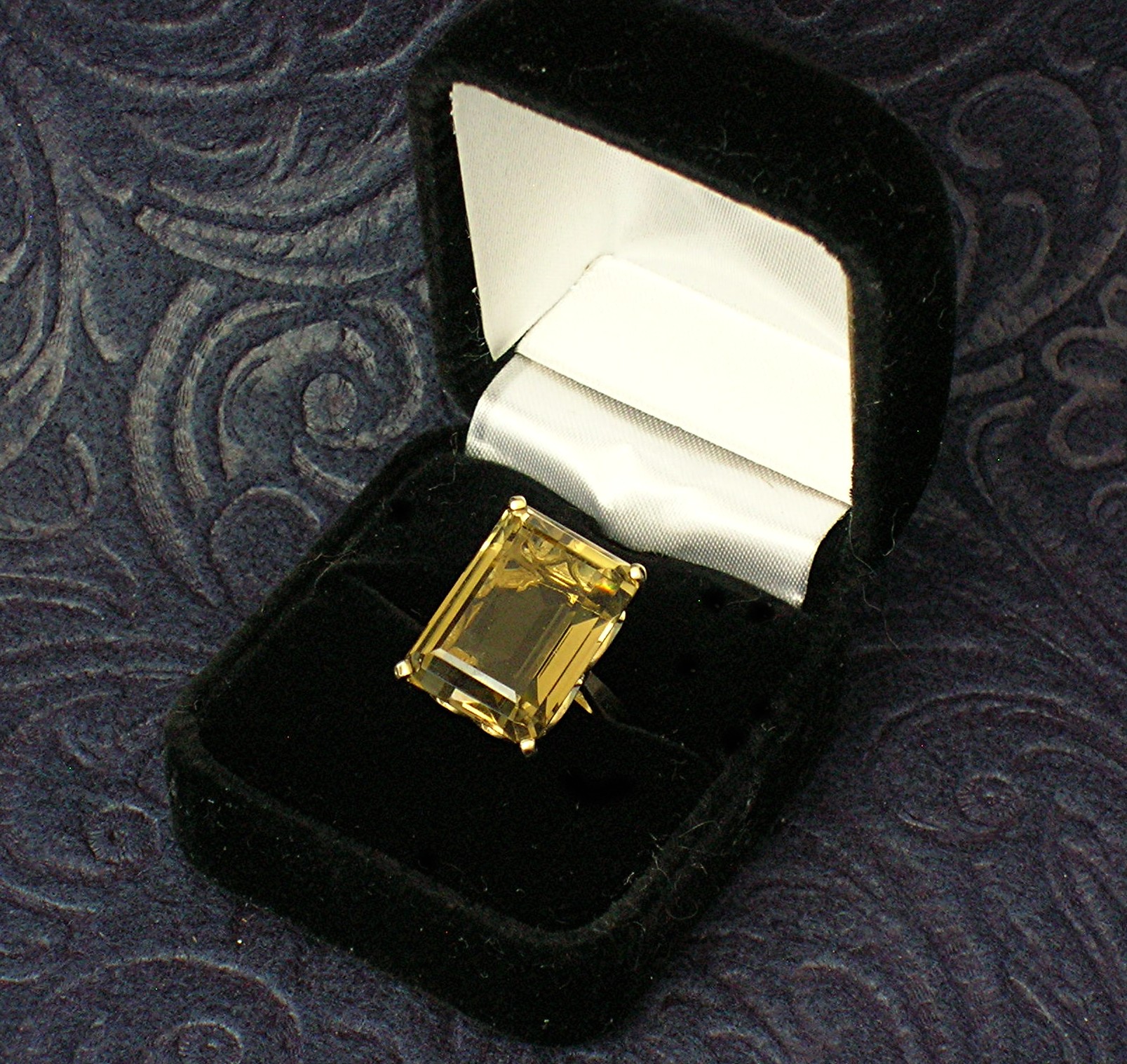 Ring 14K Gold Basket Set Golden Citrine