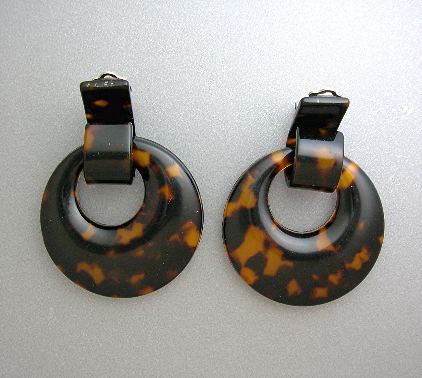 Lucite Tortoise Color Dangle  Clip Earrings