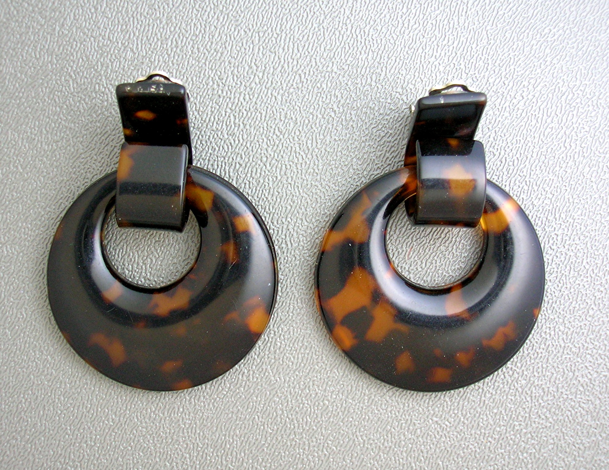 Lucite Tortoise Color Dangle  Clip Earrings