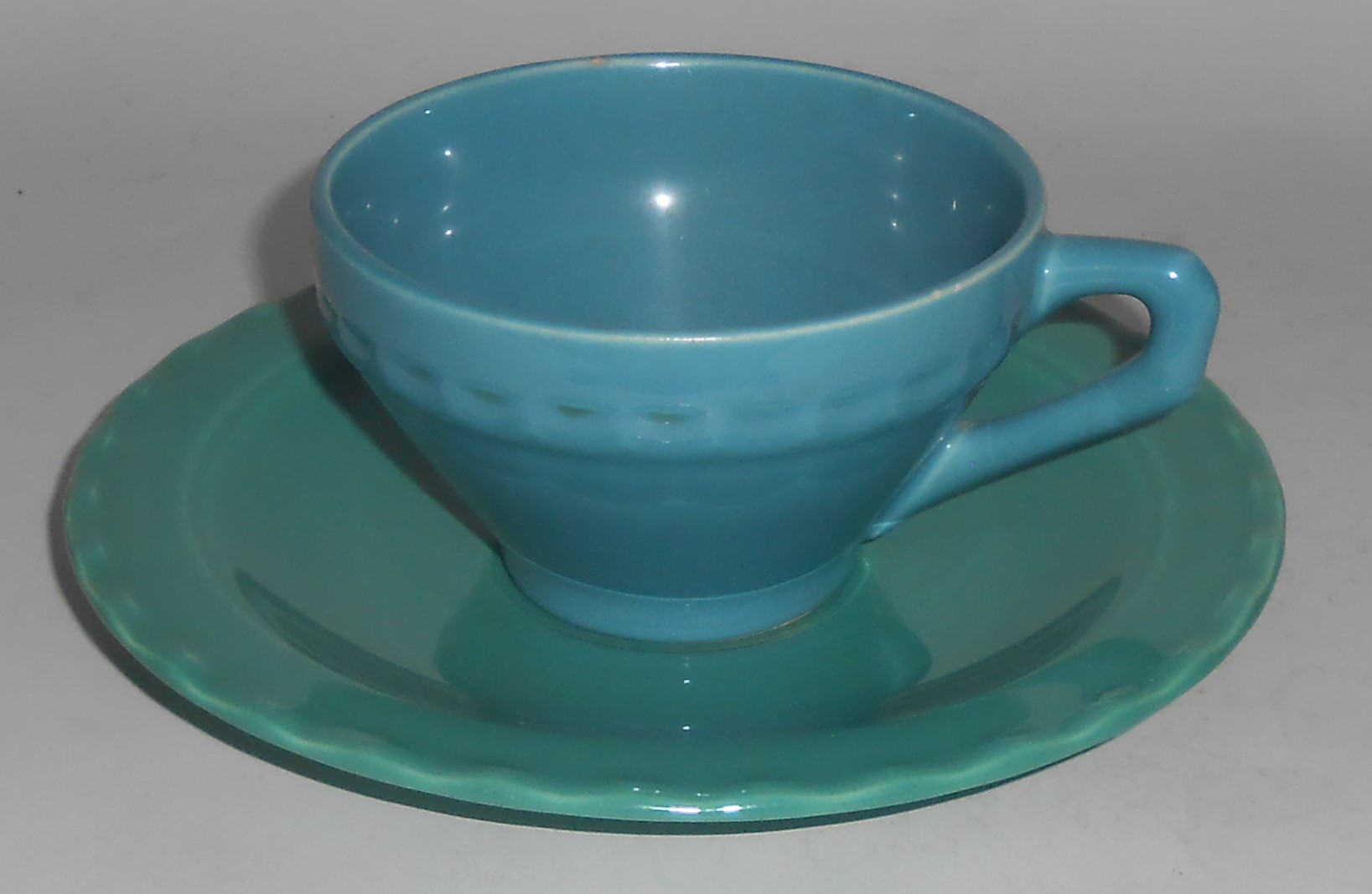 Vernon Kilns Pottery Coronado Green / Blue Cup & Saucer