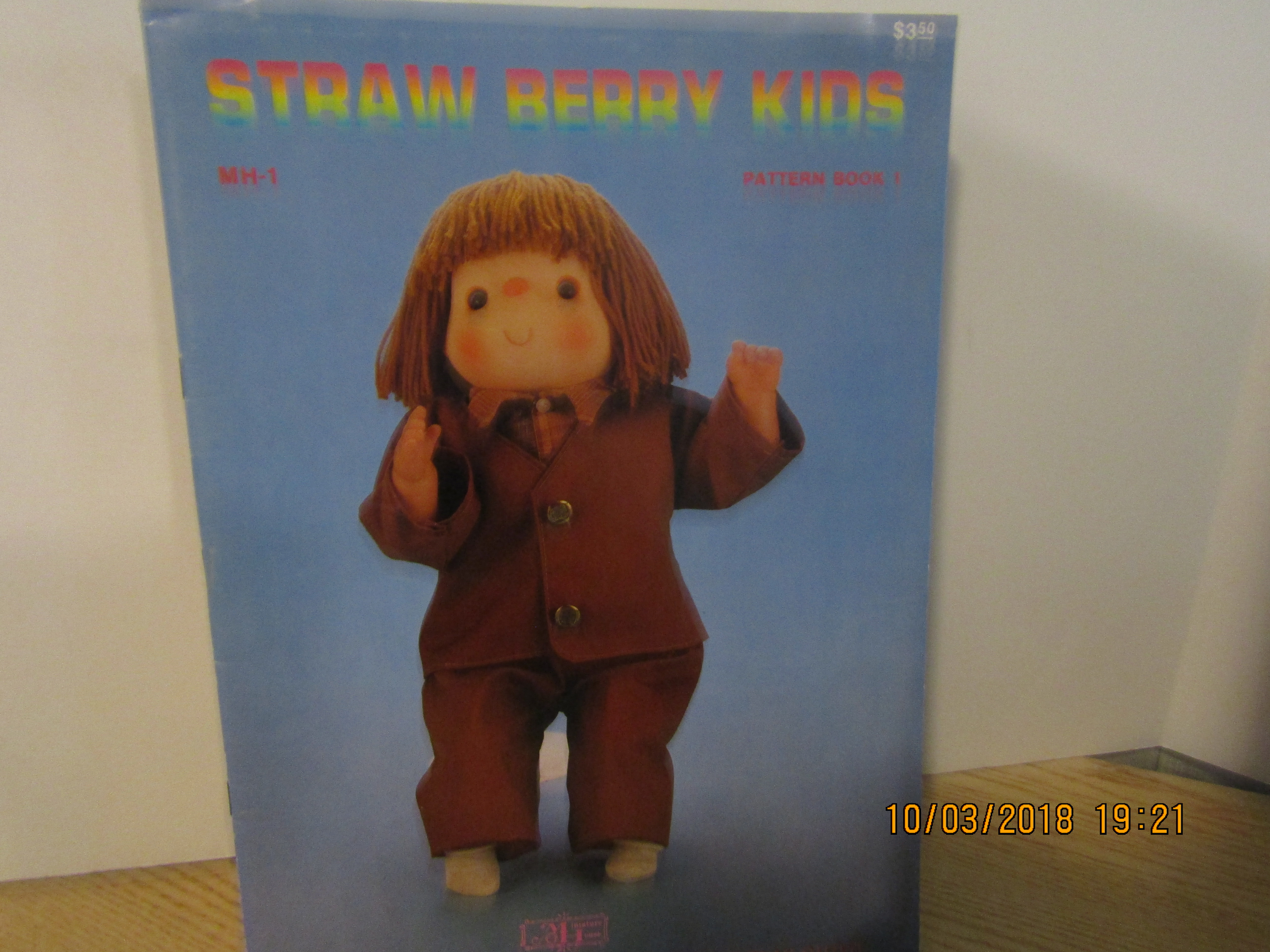 Miniature House Strawberry Kids Book 1 #MH1