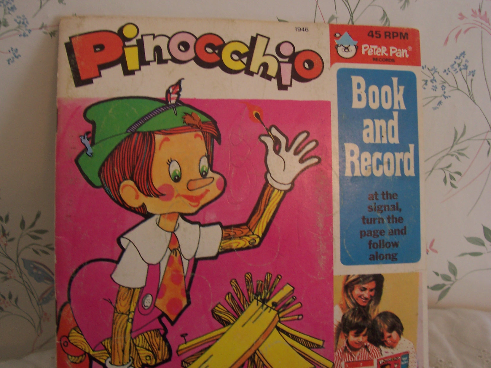 Pinocchio Book and Record Set 1970's