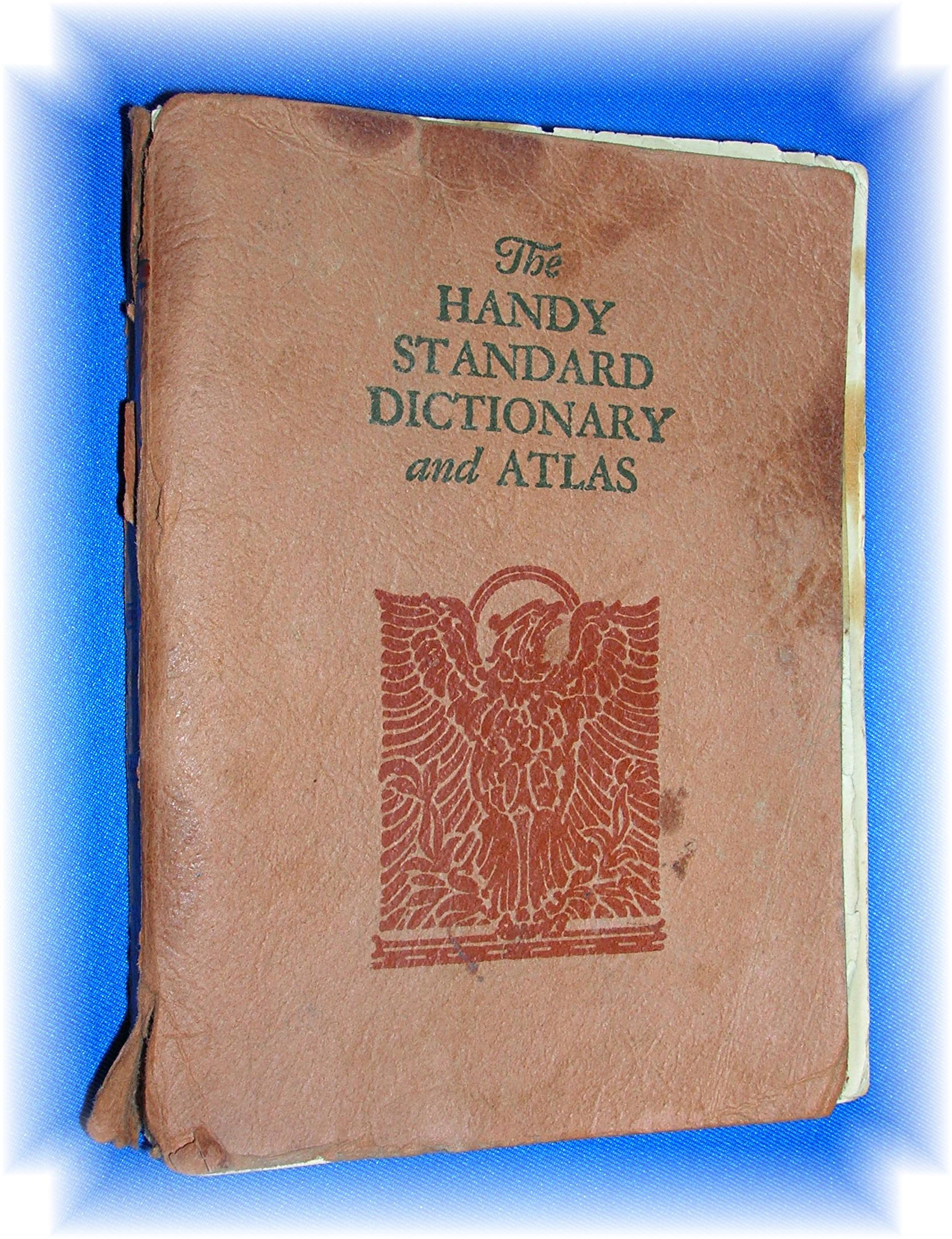 1932 Handy Standard Dictionary and Atlas