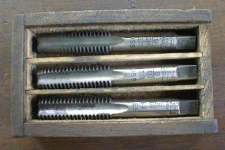 Bay State Taps Boxed Tap Set 9/16-12 Wood Box