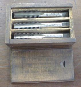 Bay State Taps Boxed Tap Set 9/16-12 Wood Box
