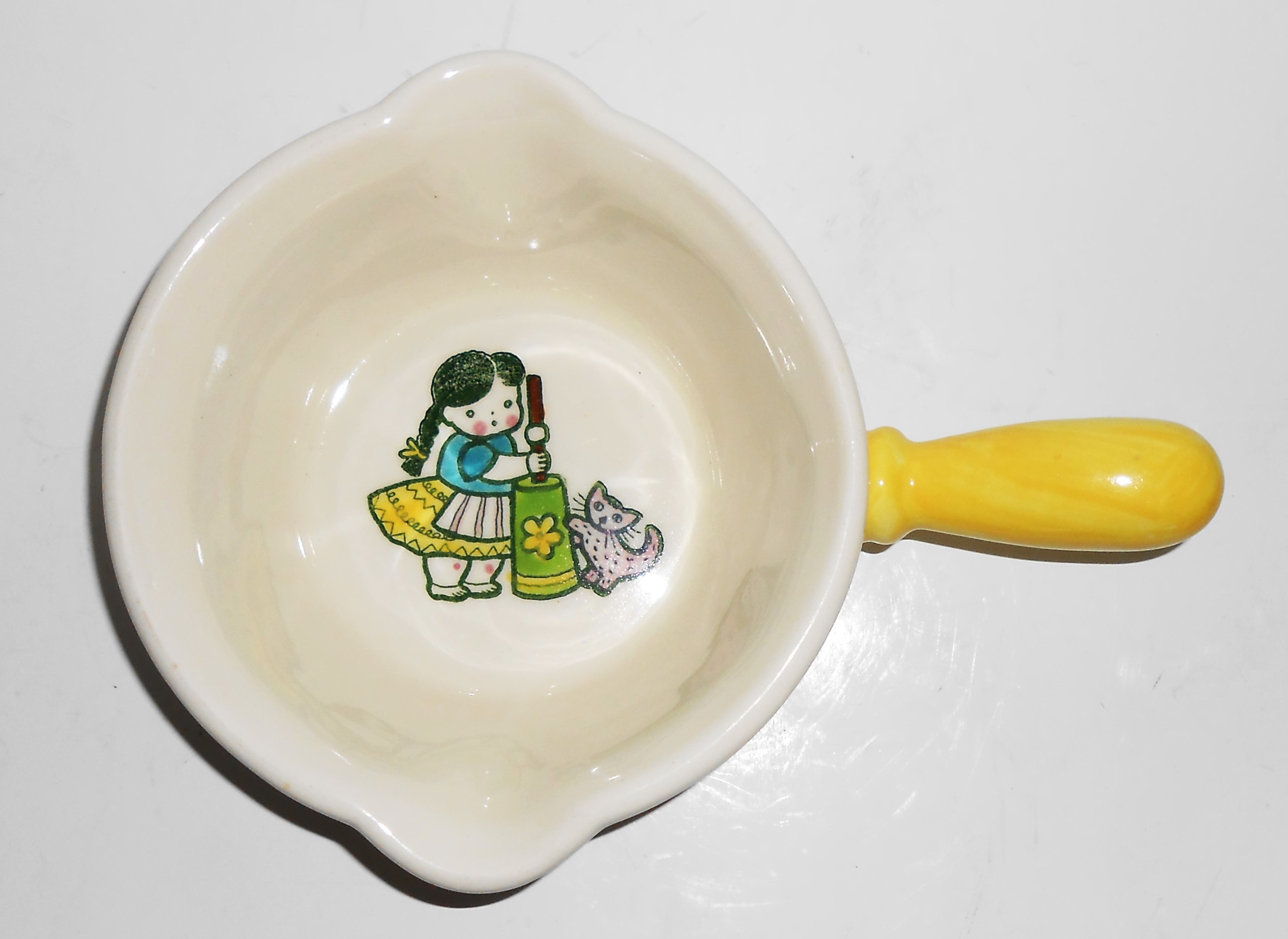 Metlox Pottery Poppy Trail Happy Time Gravy Bowl