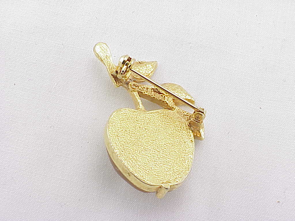 Vintage Sarah Coventry Glass Apple Forbidden Fruit Brooch - Book Piece