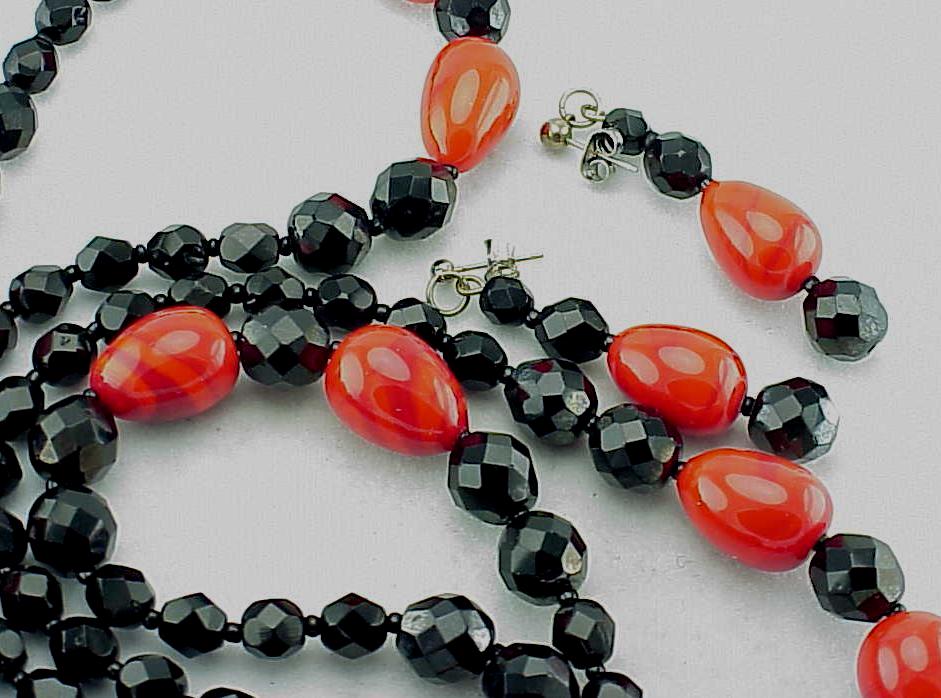 Vintage Art Deco Black Red Art Glass Bead Necklace & Pierced Earrings