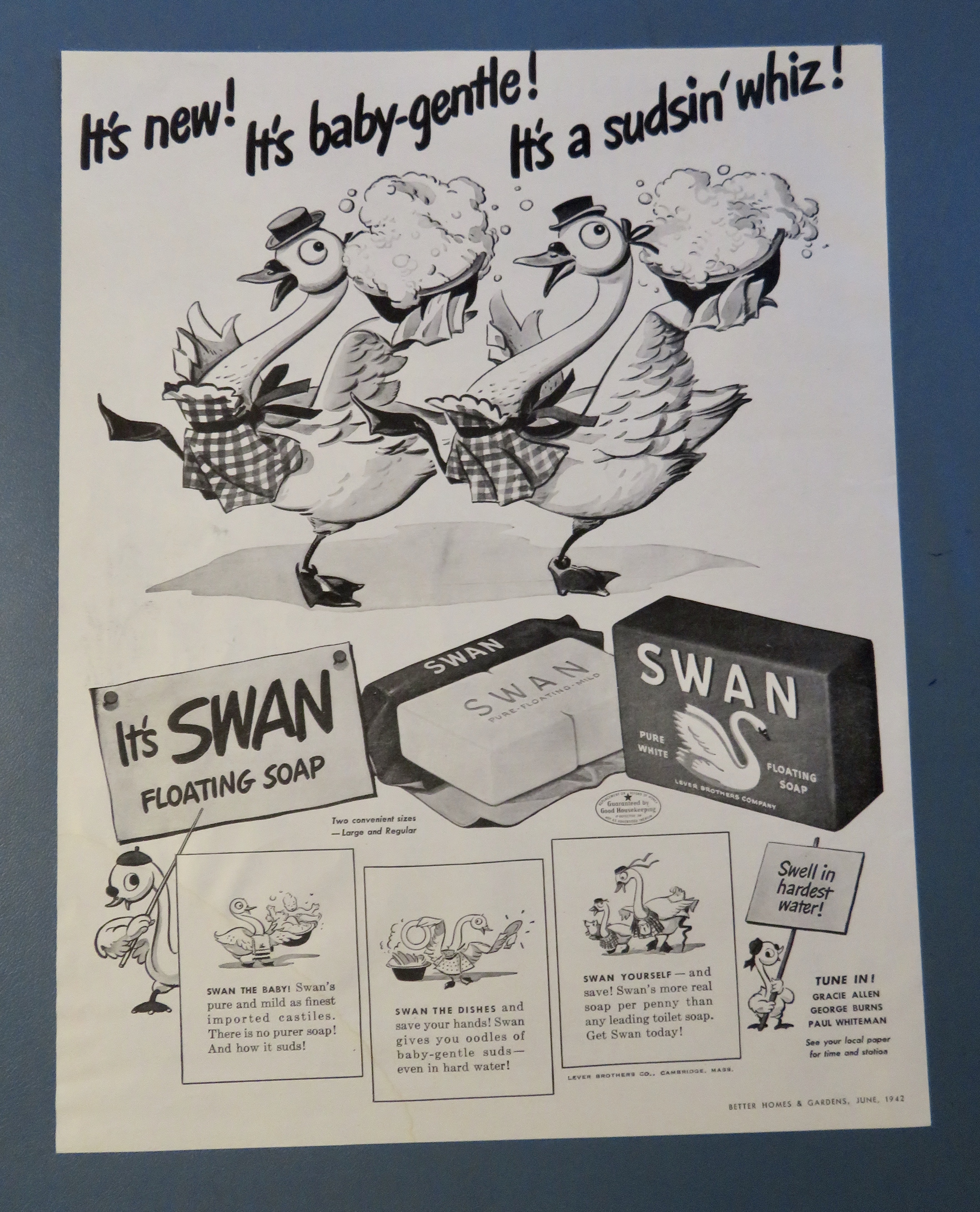1942 Swan Floating Soap with Swans Dancing
