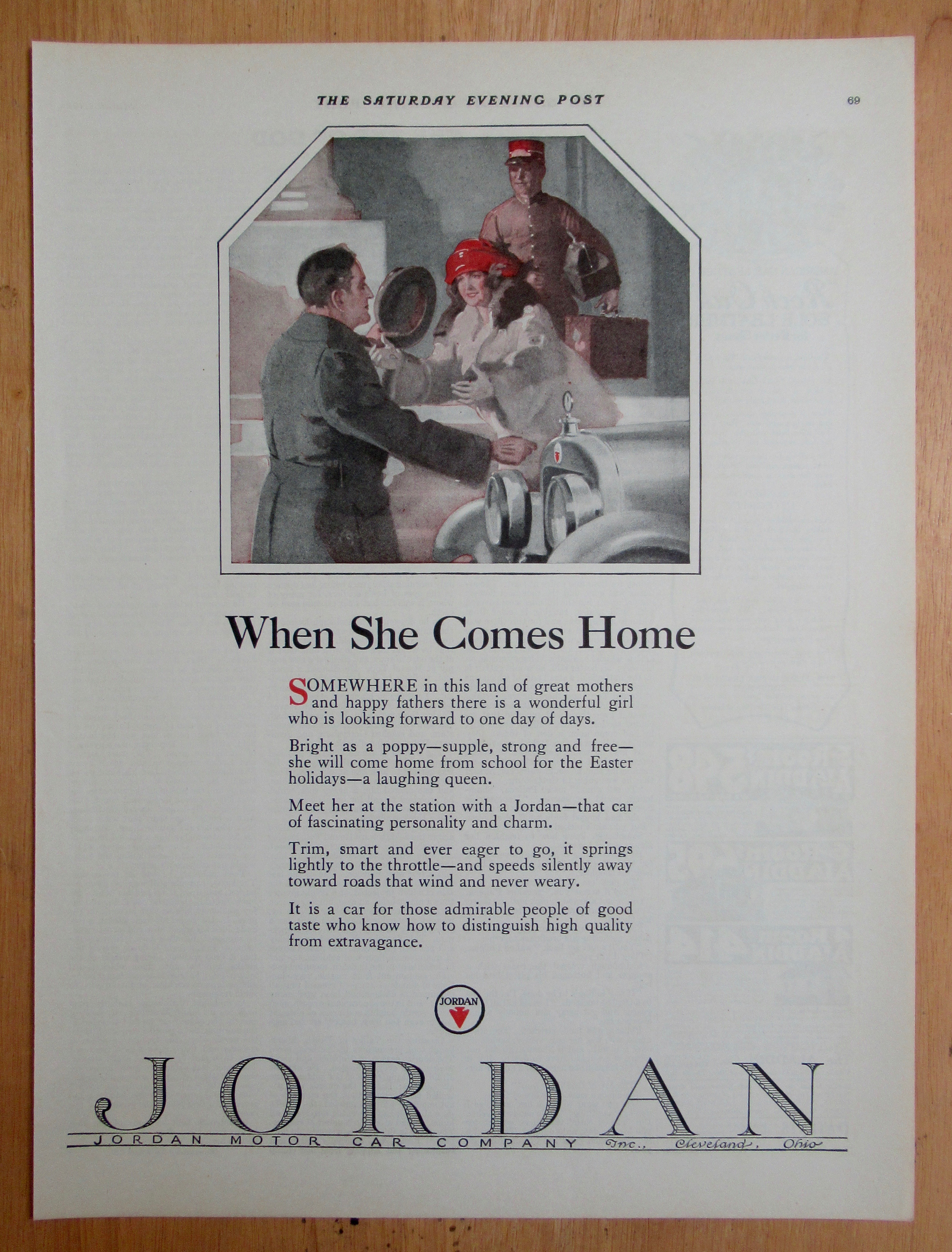 1924 Jordan Motor Car Company with Woman & Man Hugging