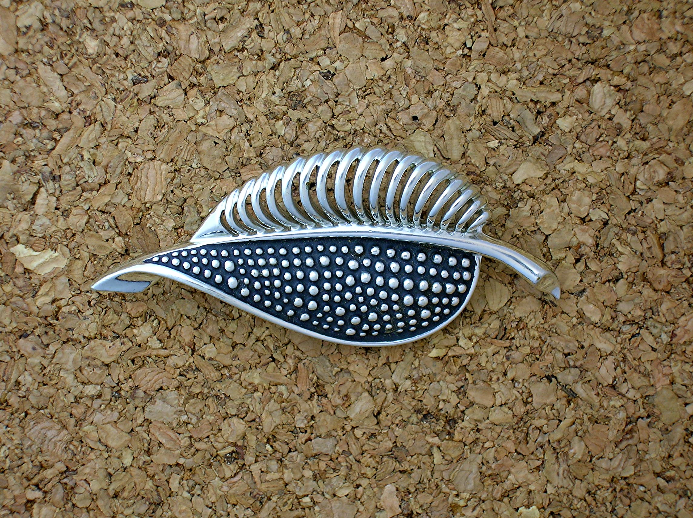 Silver MX 209 Rhodium Leaf Brooch