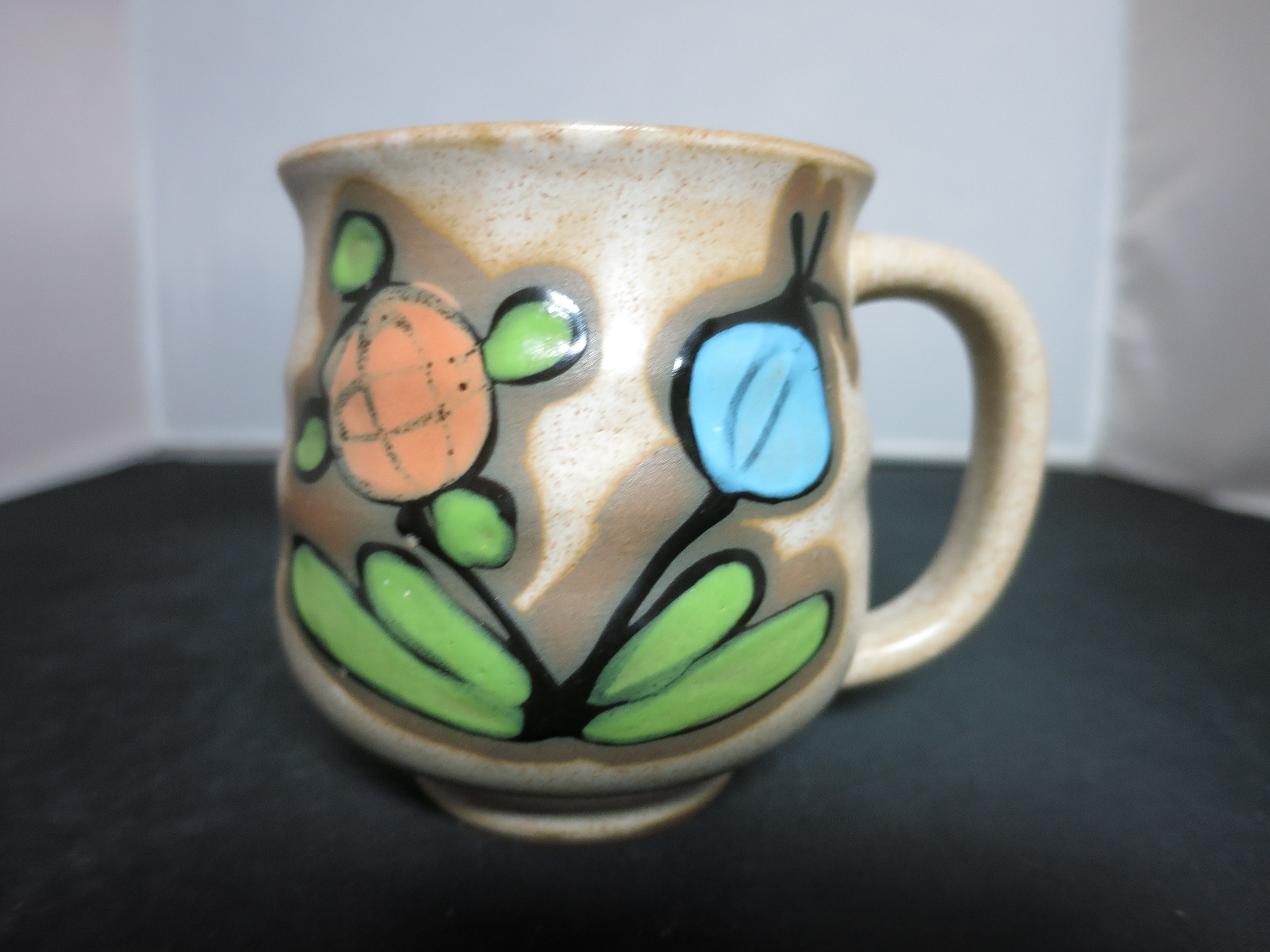 Floral hand painted cup mug Japan 1970s