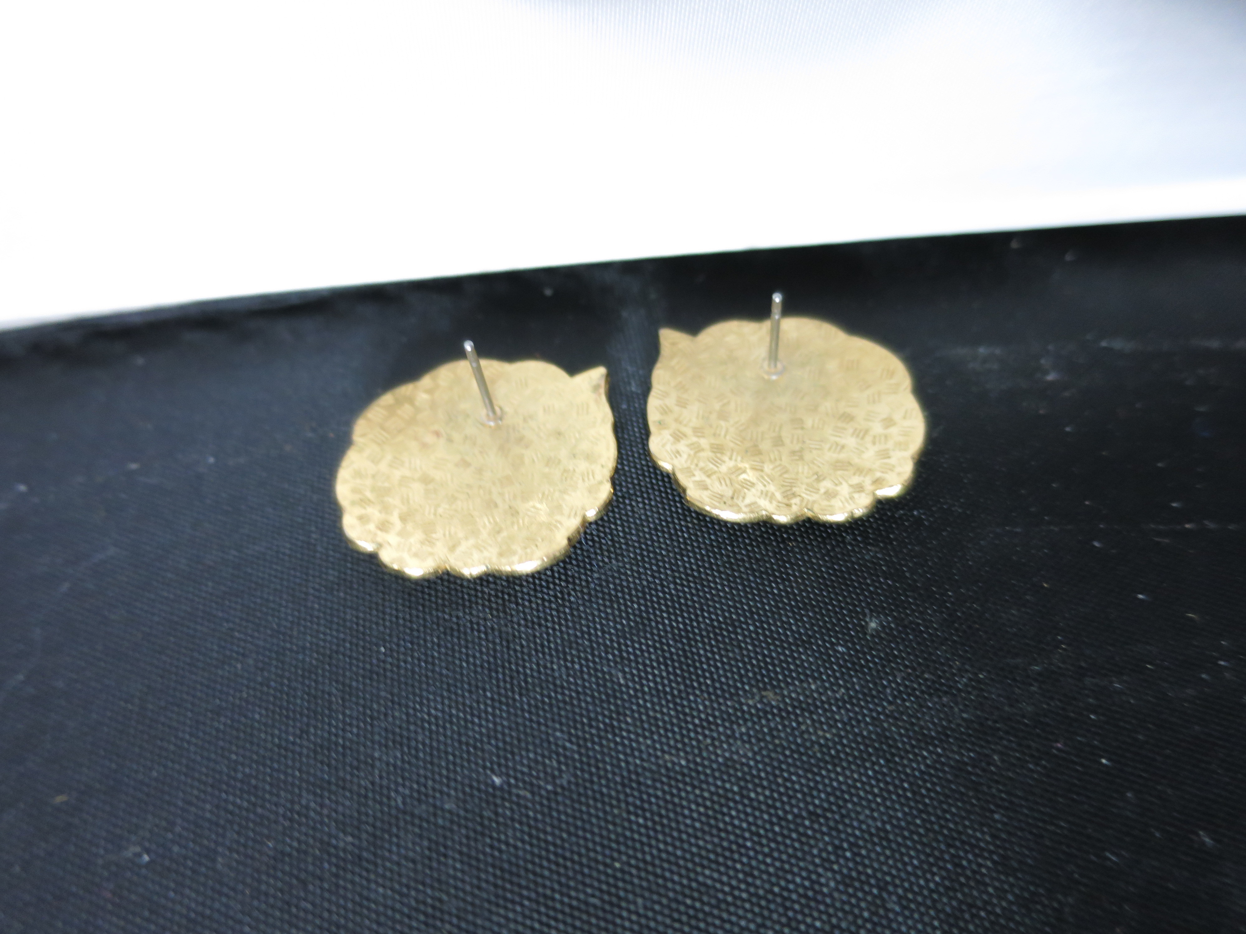 Vintage Enamel Painting Earrings Pierced Post Floral Heart