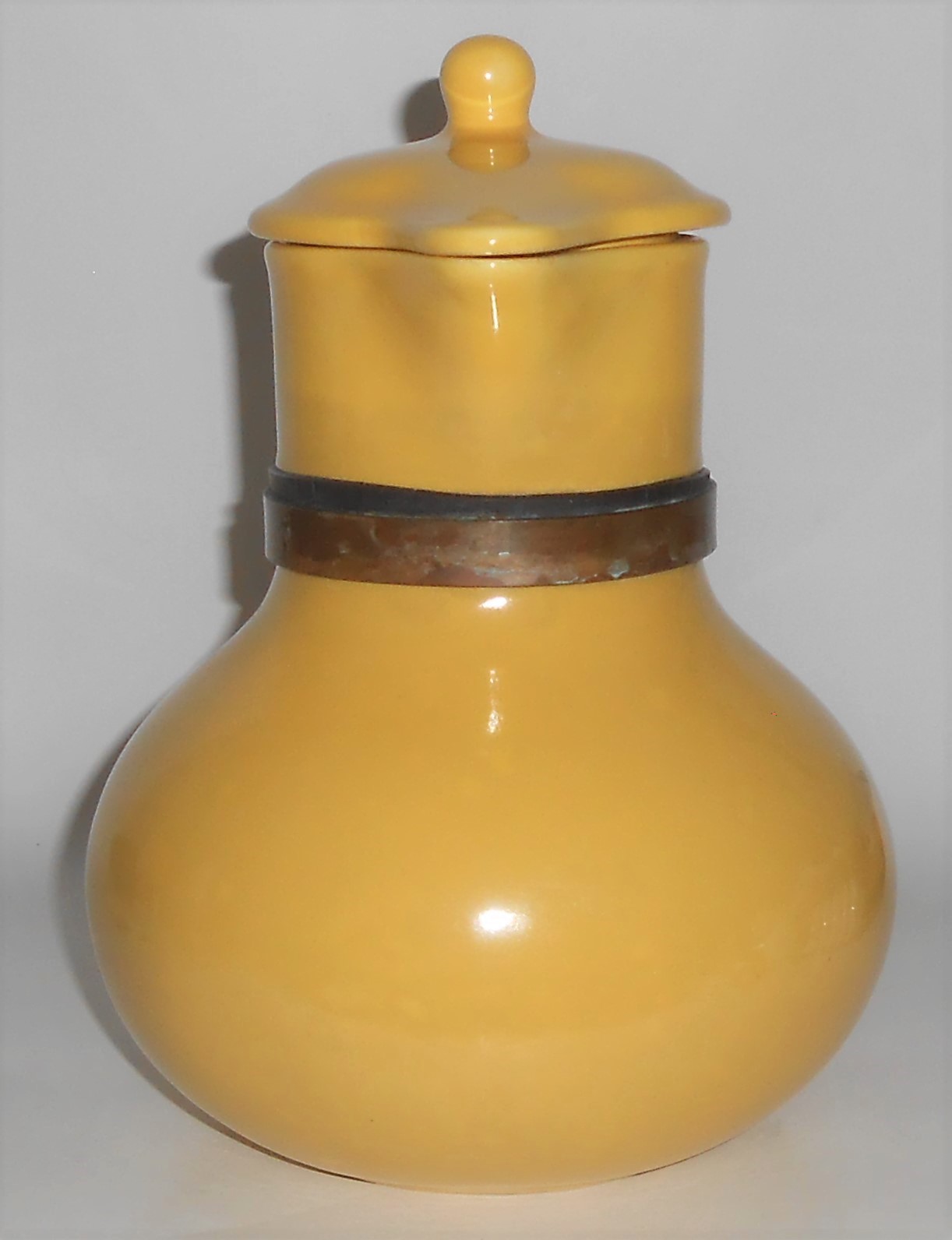 Red Wing Pottery Gypsy Trail Yellow Wide Mouth Pitcher